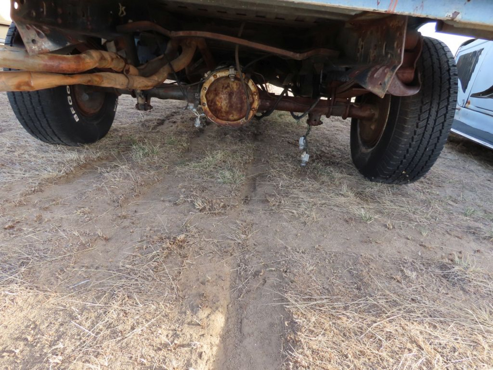 1986 Chevrolet Silverado 1/2 ton Short box Pickup - Image 8