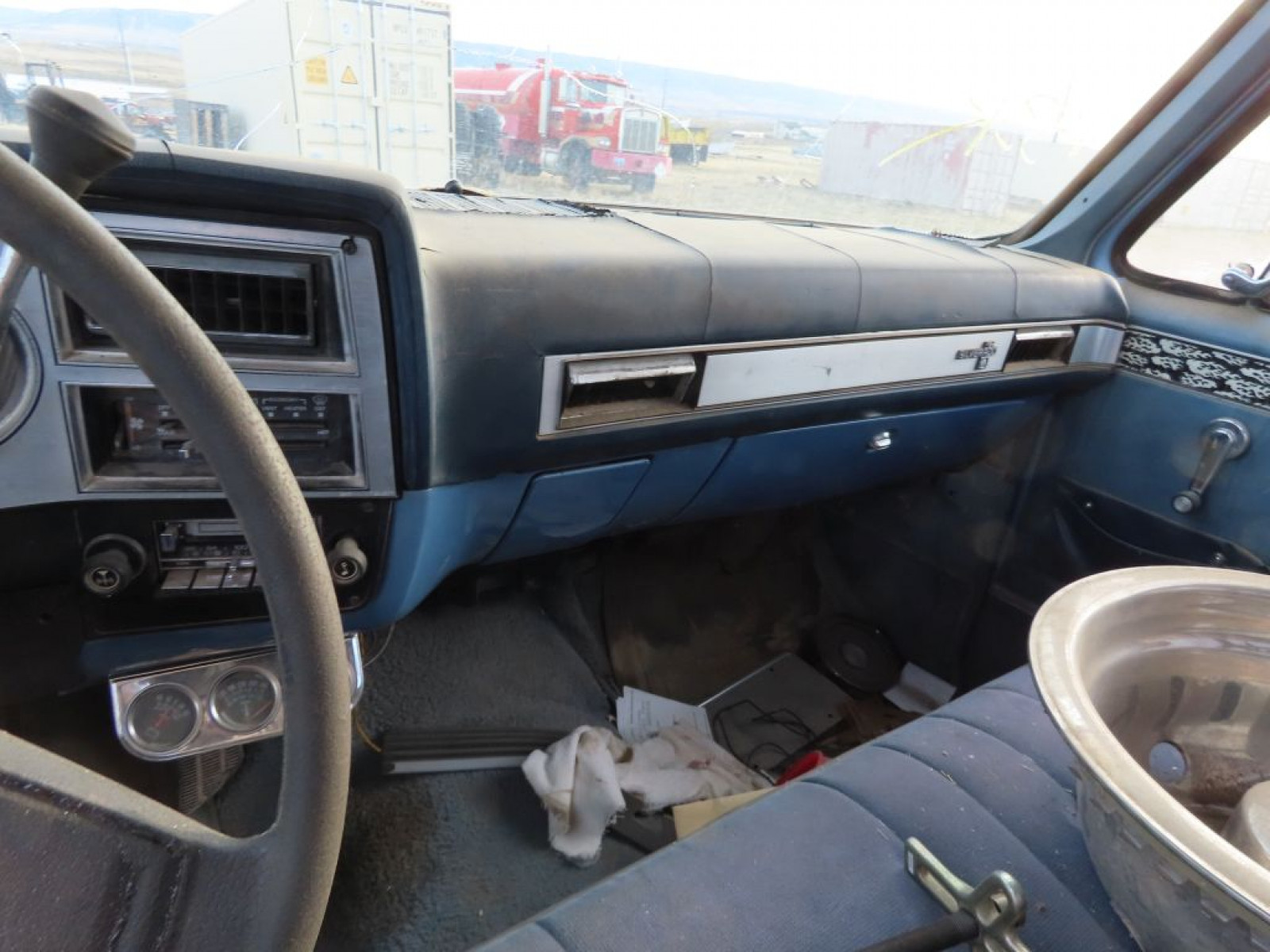 1982 Chevrolet 30 Series Ramp Truck - Image 10