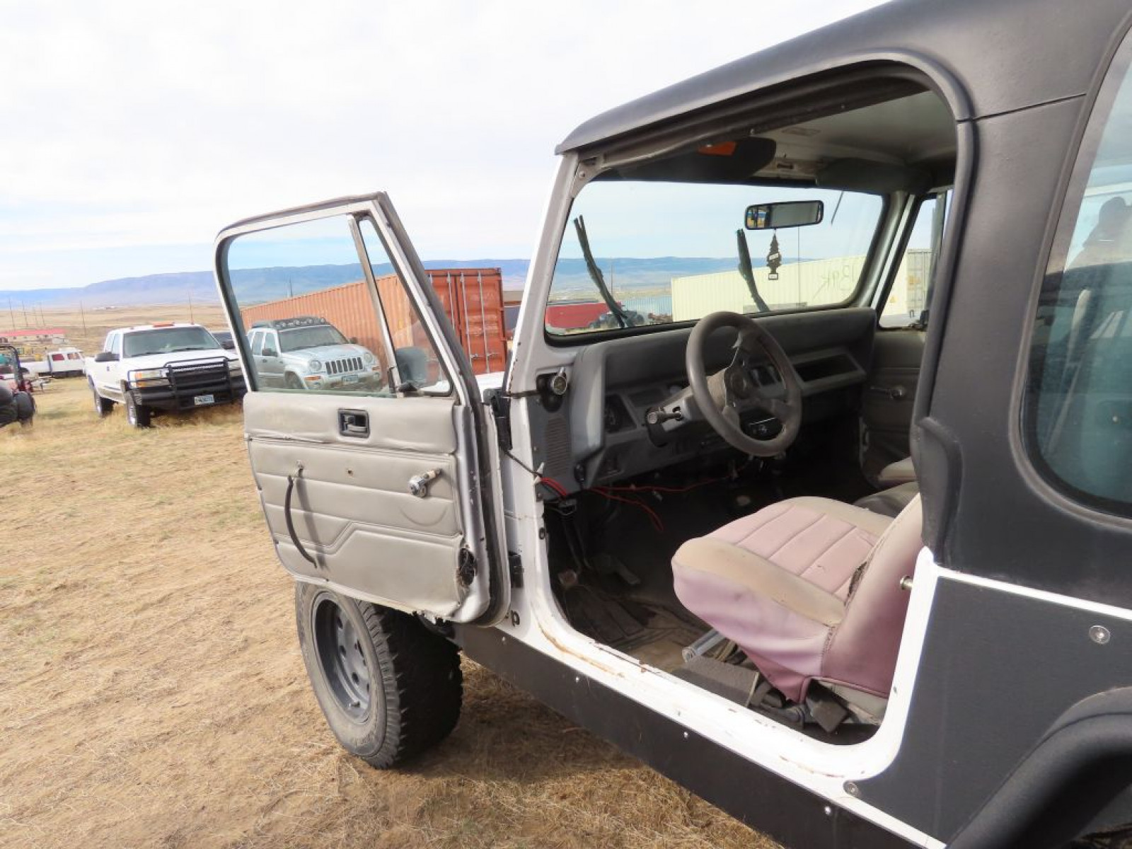 1990 Jeep Wrangler 4X4 - Image 10
