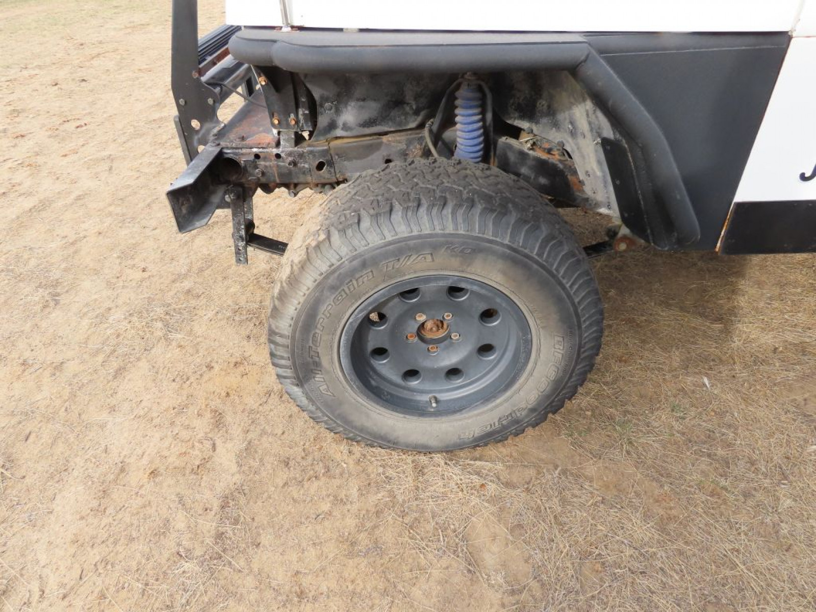 1990 Jeep Wrangler 4X4 - Image 4