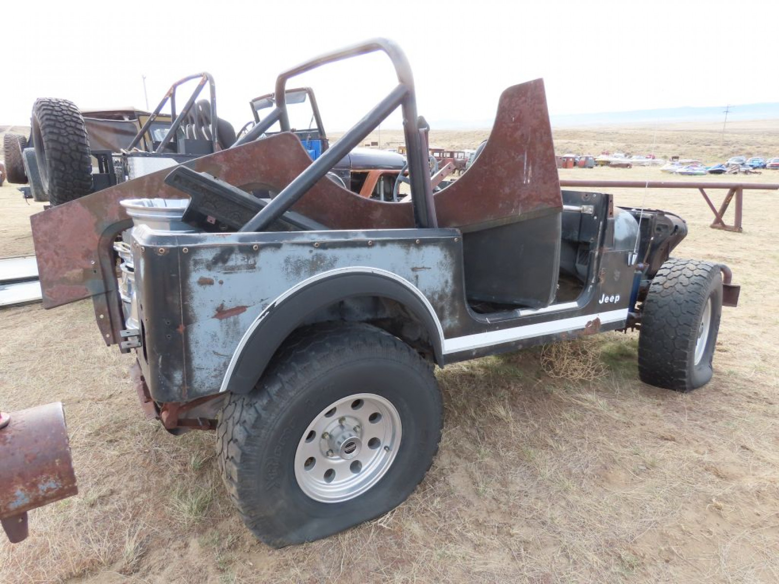Jeep CJ Series for Project or Parts - Image 7