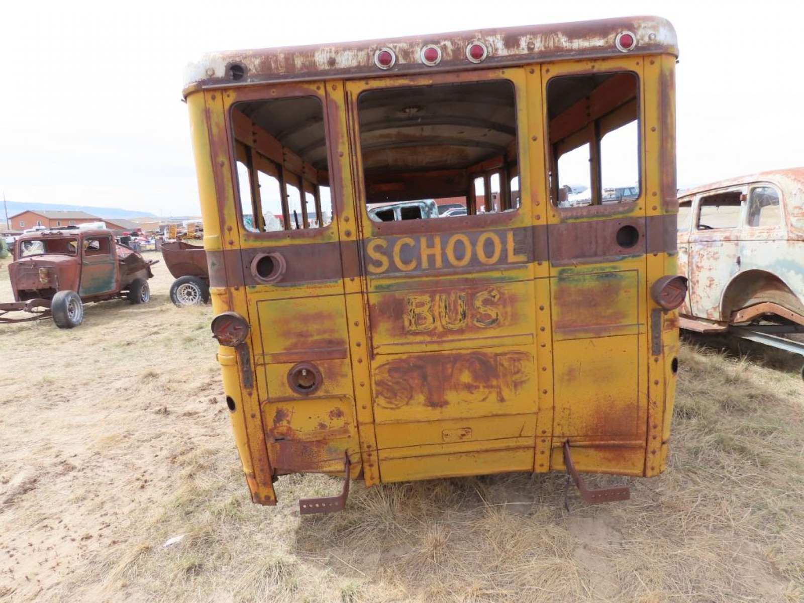 Amazing Cool 1935 Ford Short School Bus - Image 10