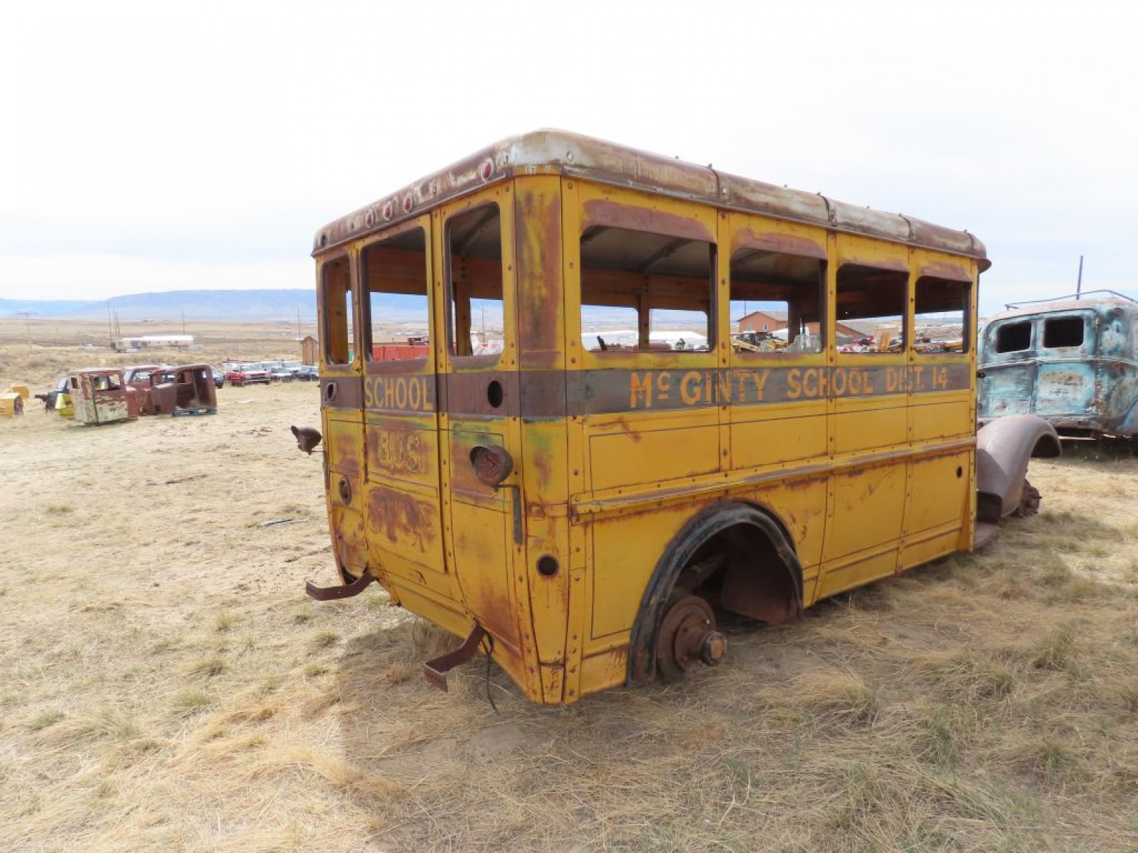 Amazing Cool 1935 Ford Short School Bus - Image 13