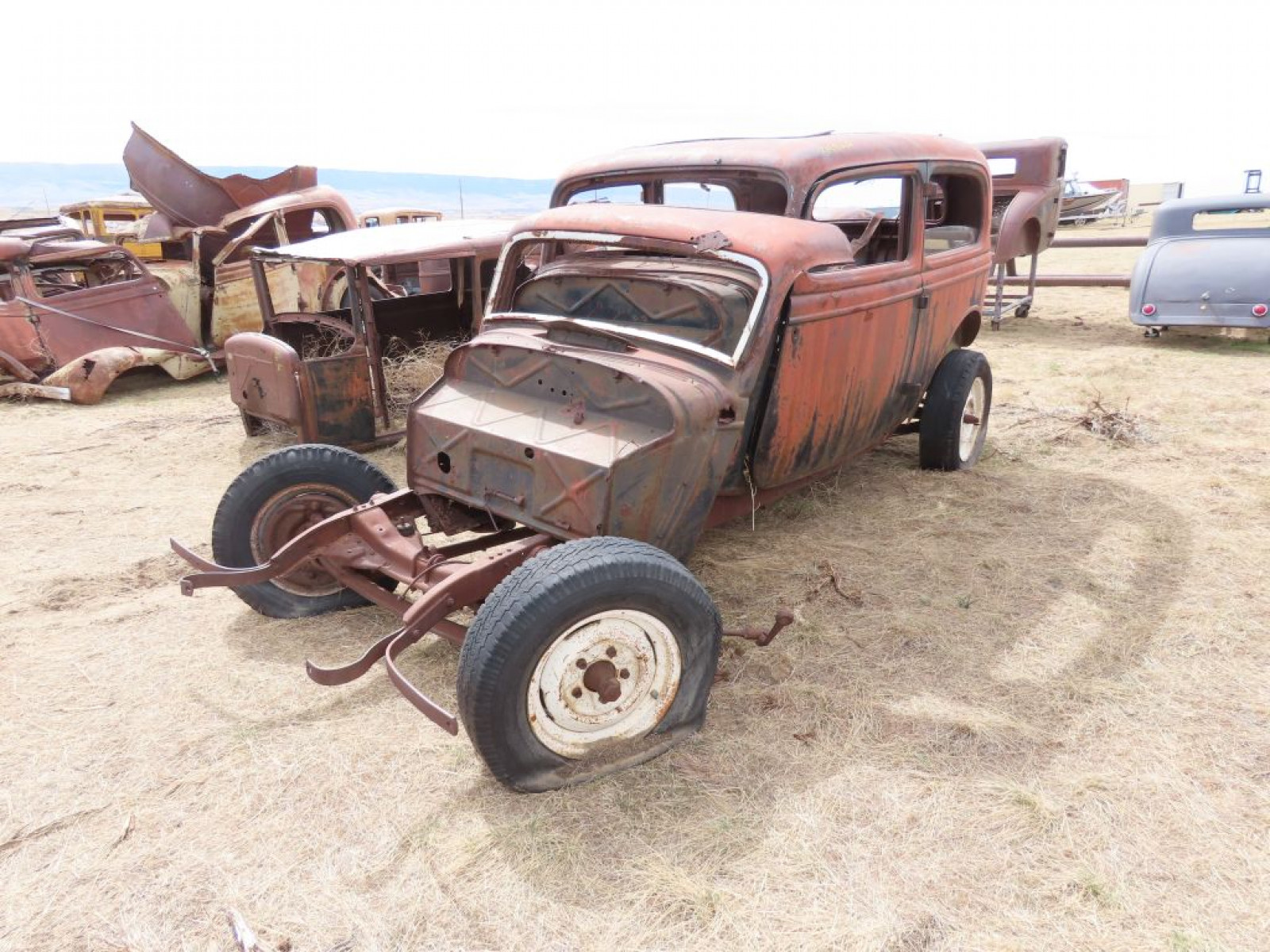 1934 Ford 2dr Sedans for Project, Rod or Parts - Image 3