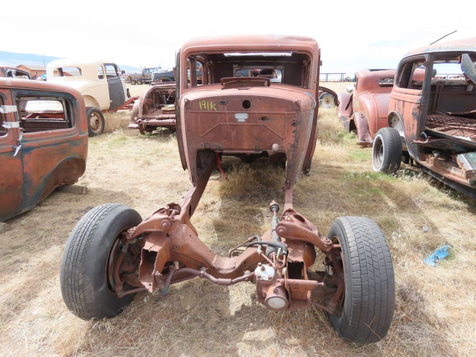 1930's Dodge 4dr Sedan for Rod, Project, or Parts - Image 2