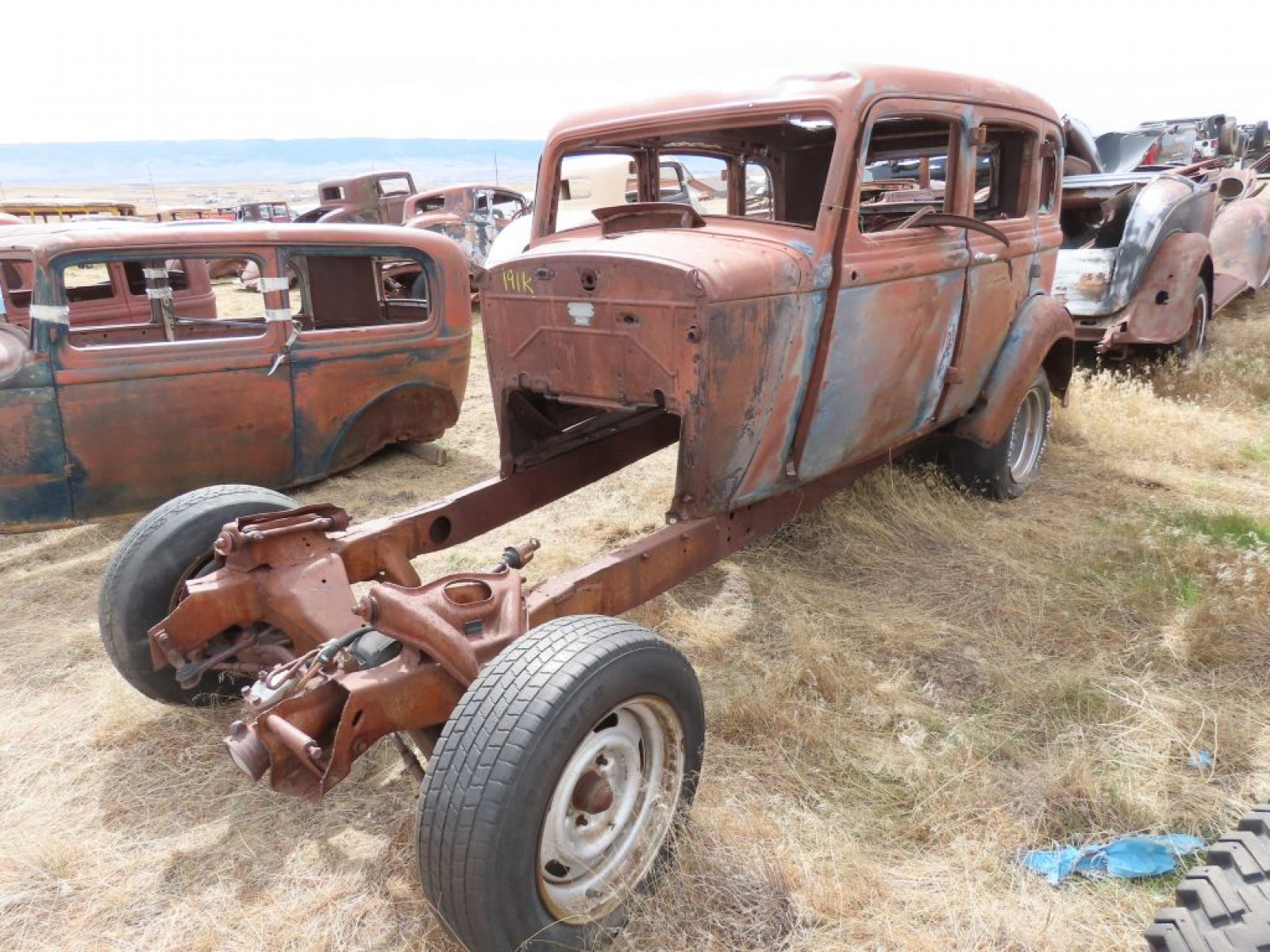 1930's Dodge 4dr Sedan for Rod, Project, or Parts - Image 3