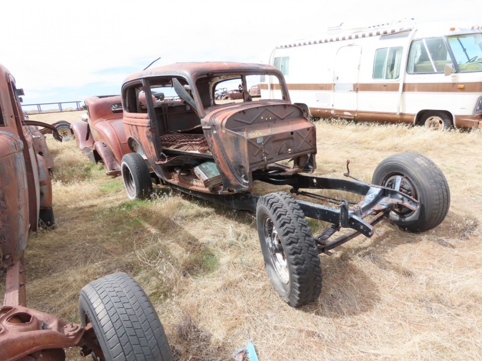 1932/3 Ford 2dr Sedan for Rod, Project, for Parts - Image 1