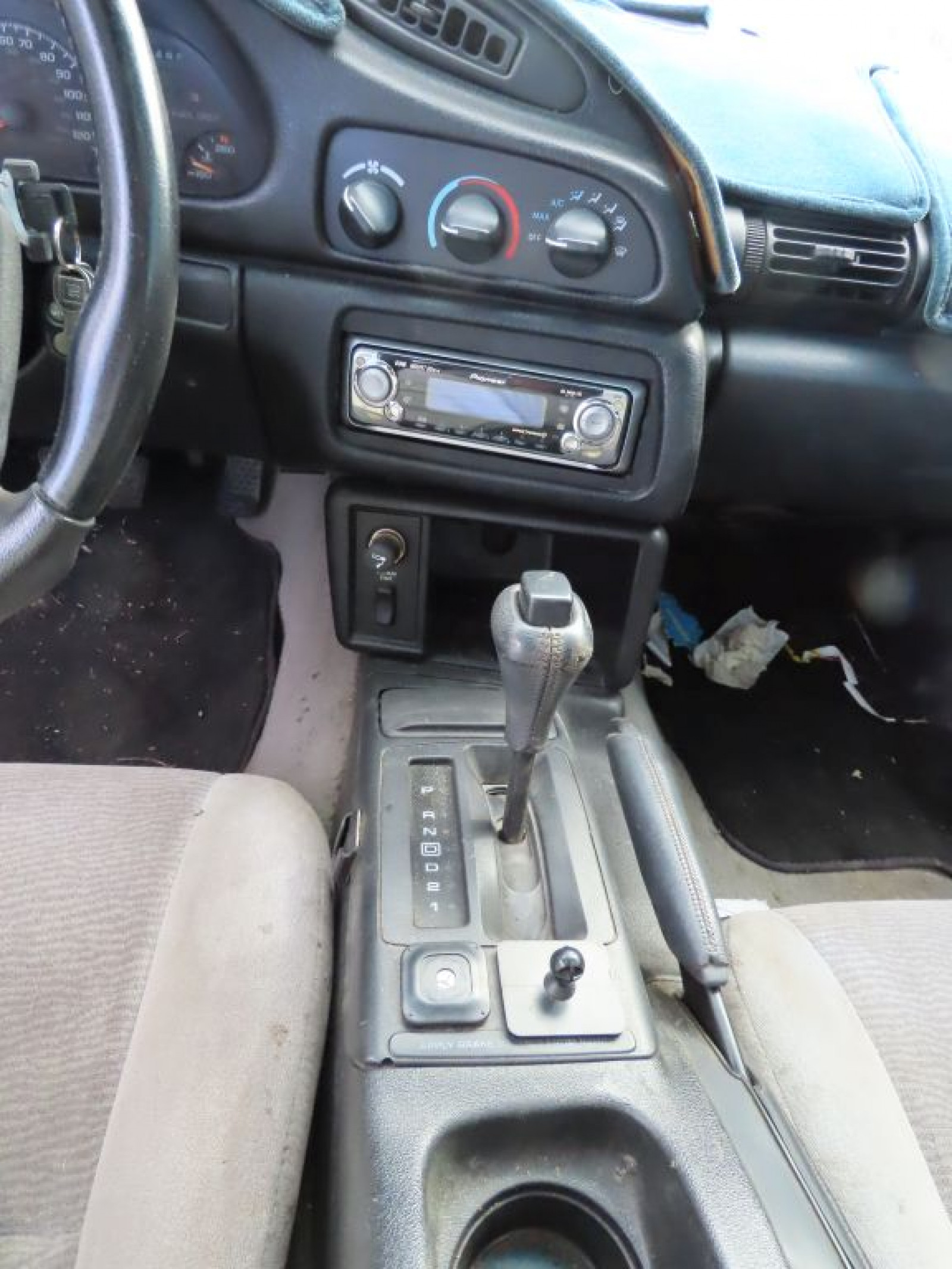1995 Chevrolet Camaro - Image 12
