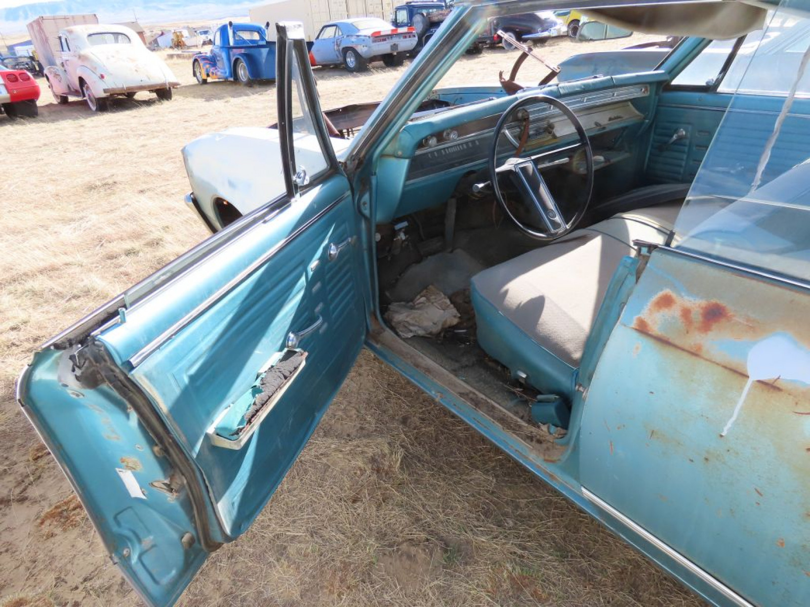 1967 Chevrolet Malibu 4dr Sedan for parts - Image 10