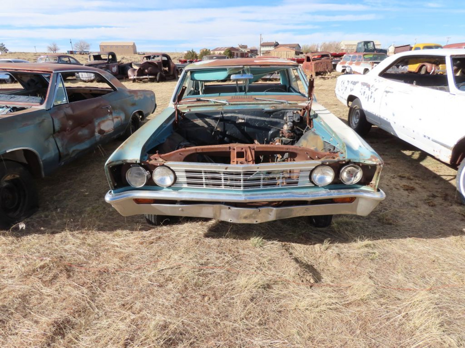 1967 Chevrolet Malibu 4dr Sedan for parts - Image 2