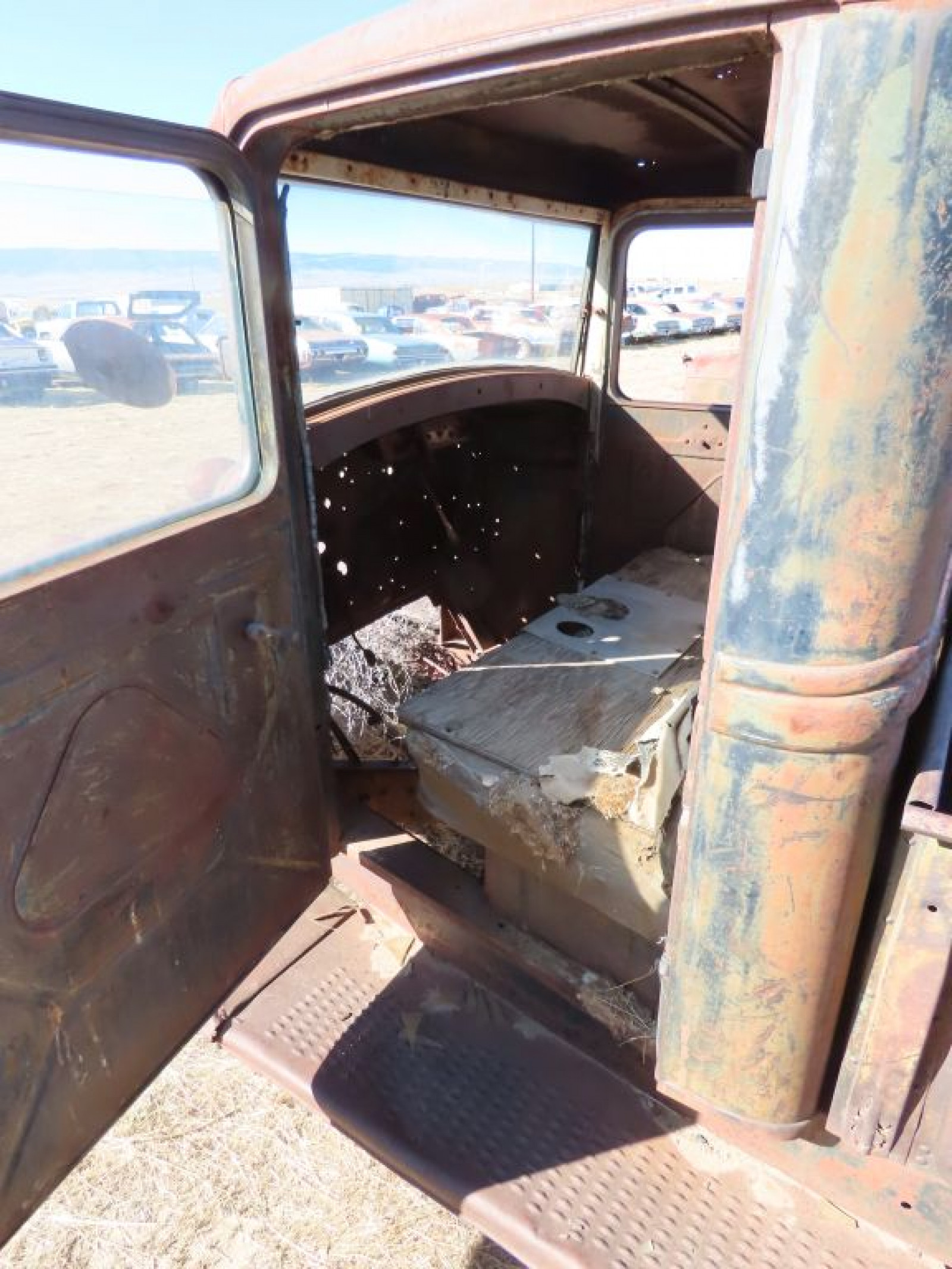 1932 Ford Pickup for Project - Image 6