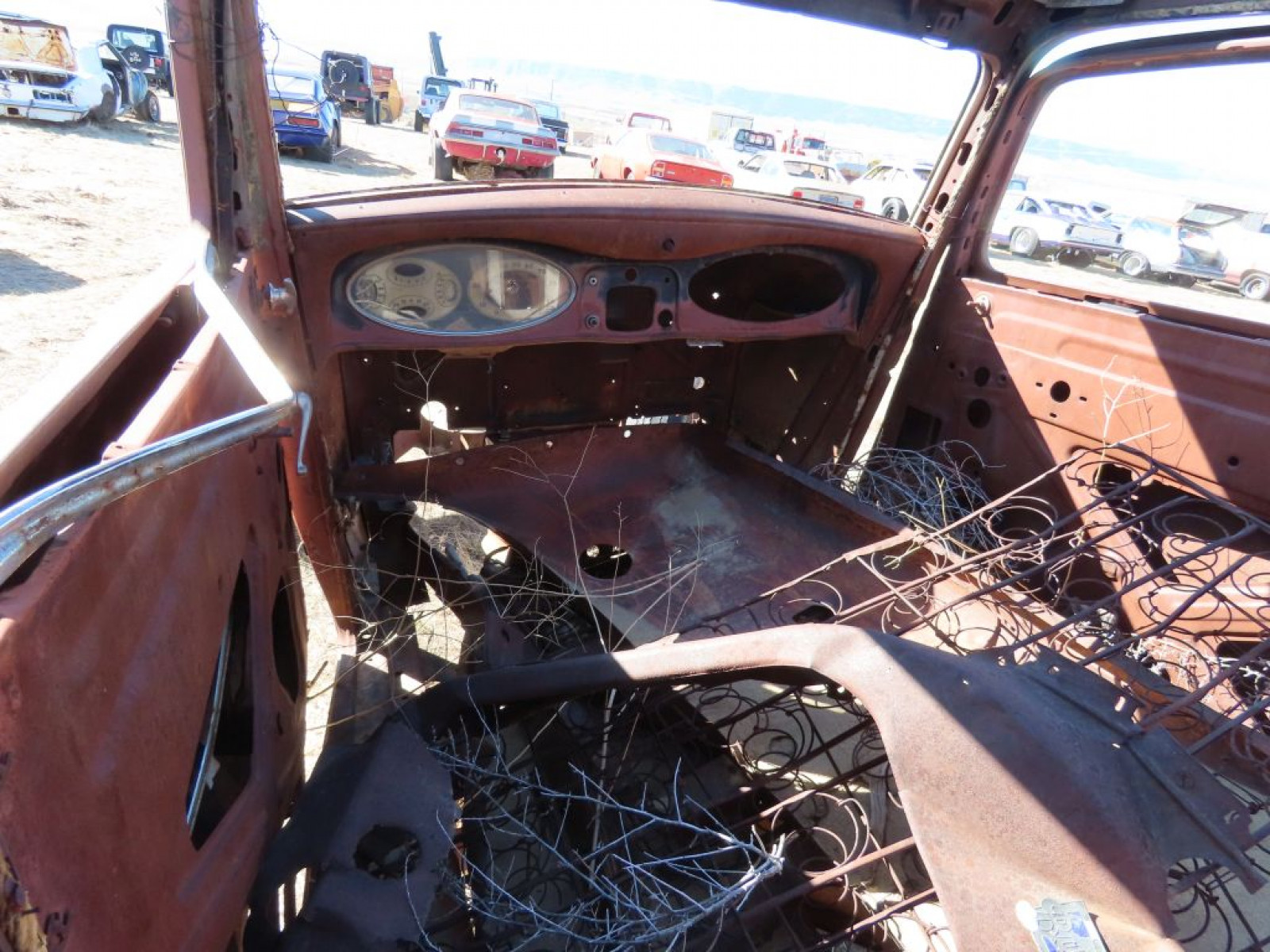 1933 Plymouth 2dr Sedan for Rod, Restore or Parts - Image 6