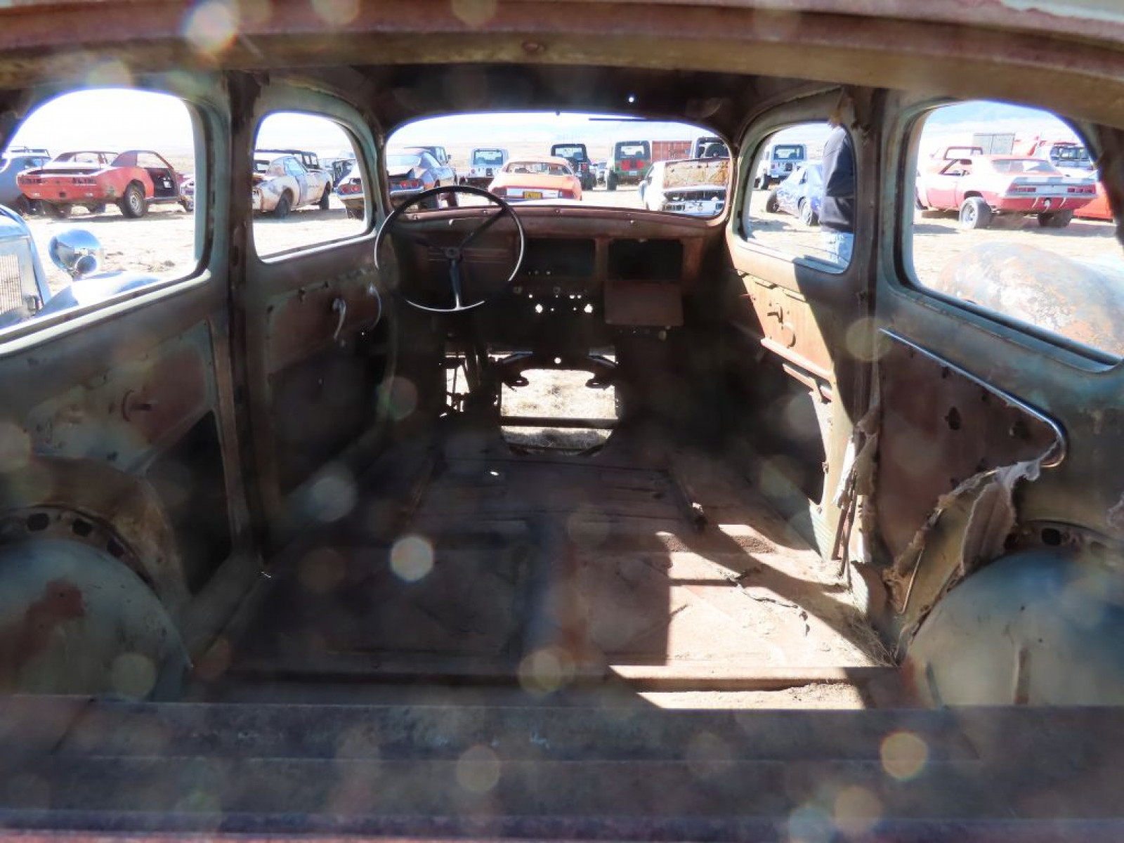 1940/1 Willys Americar 4dr Sedan for Restore or Rod - Image 6