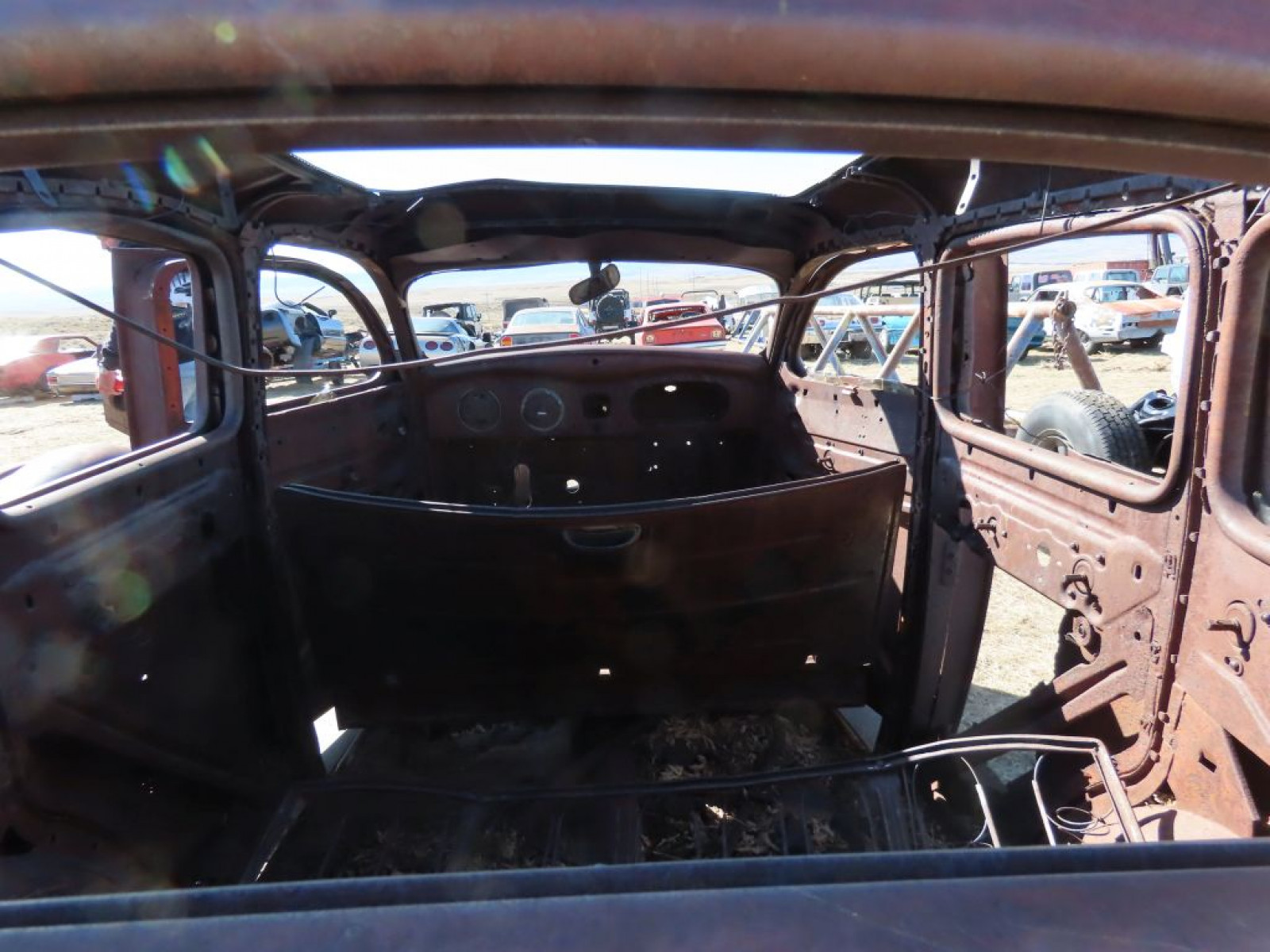 1937 Dodge or Plymouth 4dr Sedan Body for Project or Parts - Image 4
