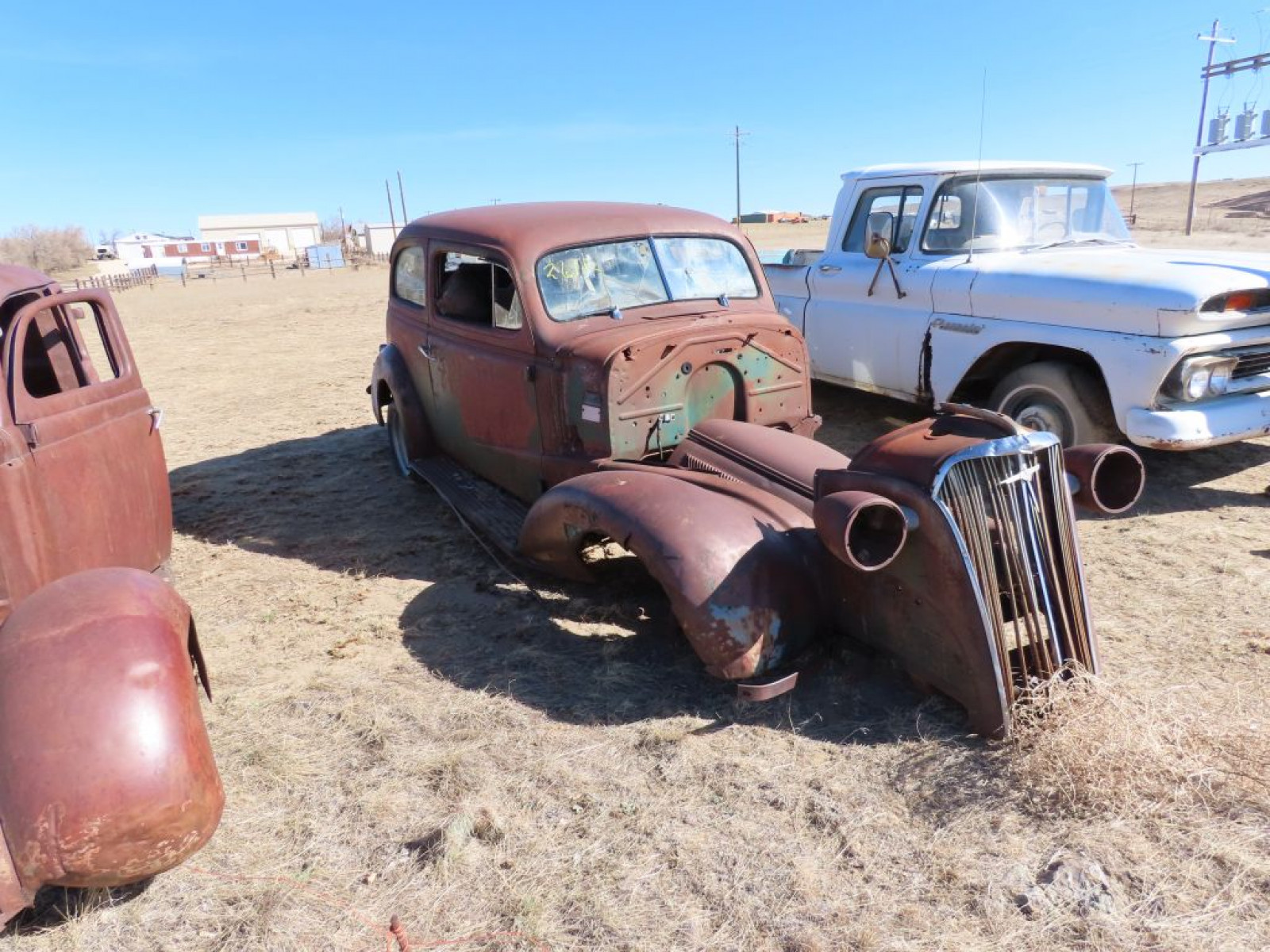 1930's Chrysler 2dr Sedan for Project or Parts - Image 1