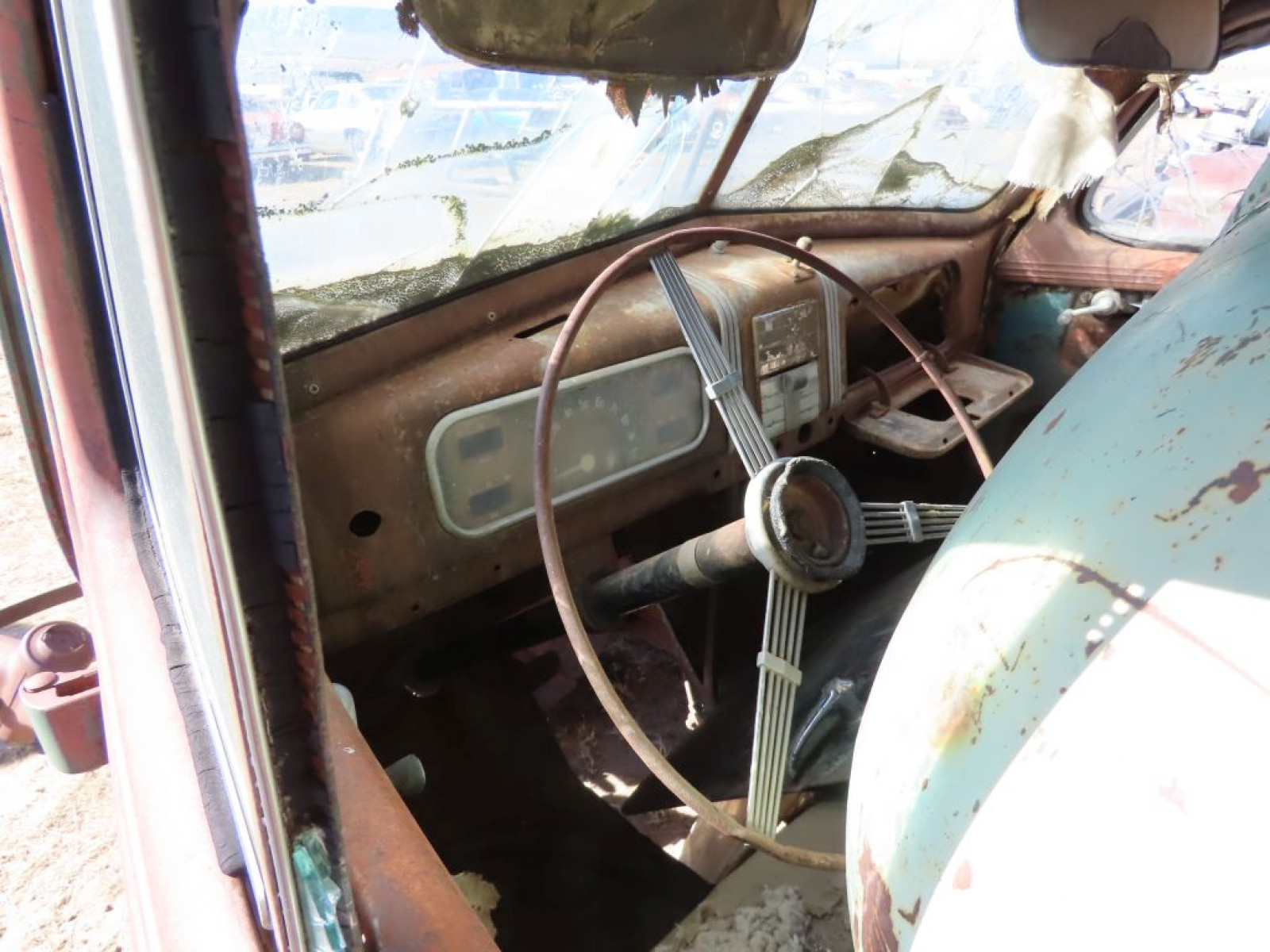 1930's Chrysler 2dr Sedan for Project or Parts - Image 7