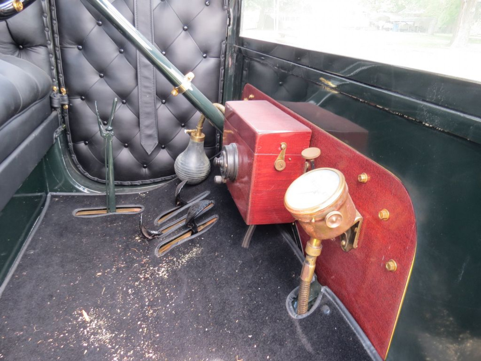 Very RARE 1909 Model T Coupe - Image 14