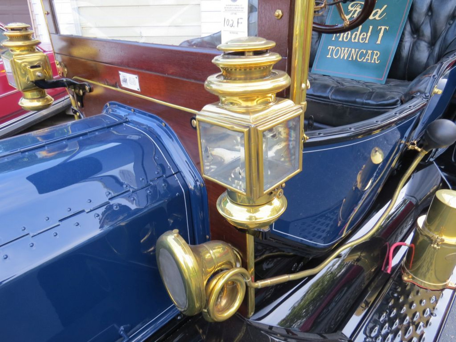 Beautiful 1912 Model T Town Car - Image 10