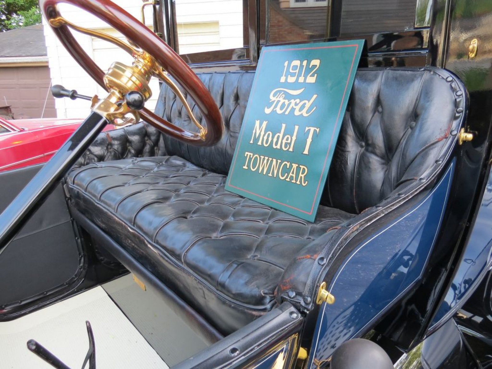 Beautiful 1912 Model T Town Car - Image 9