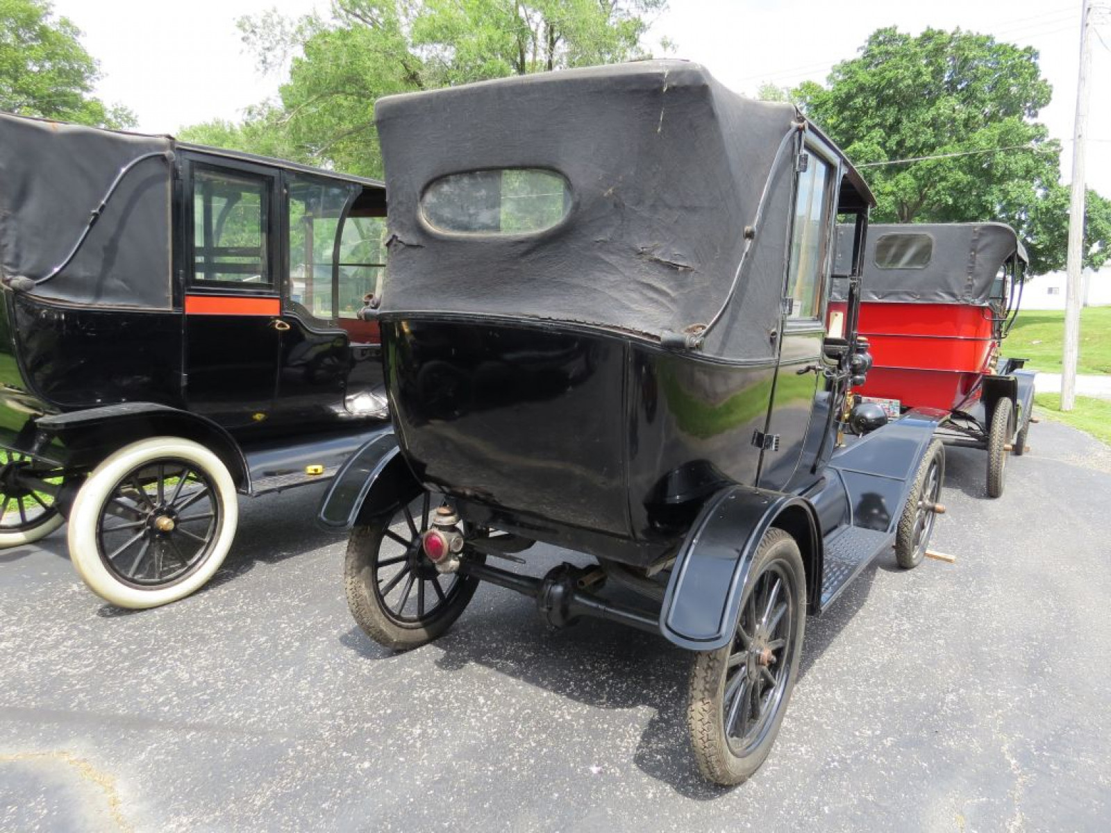 1915 Model T Town Car - Image 3