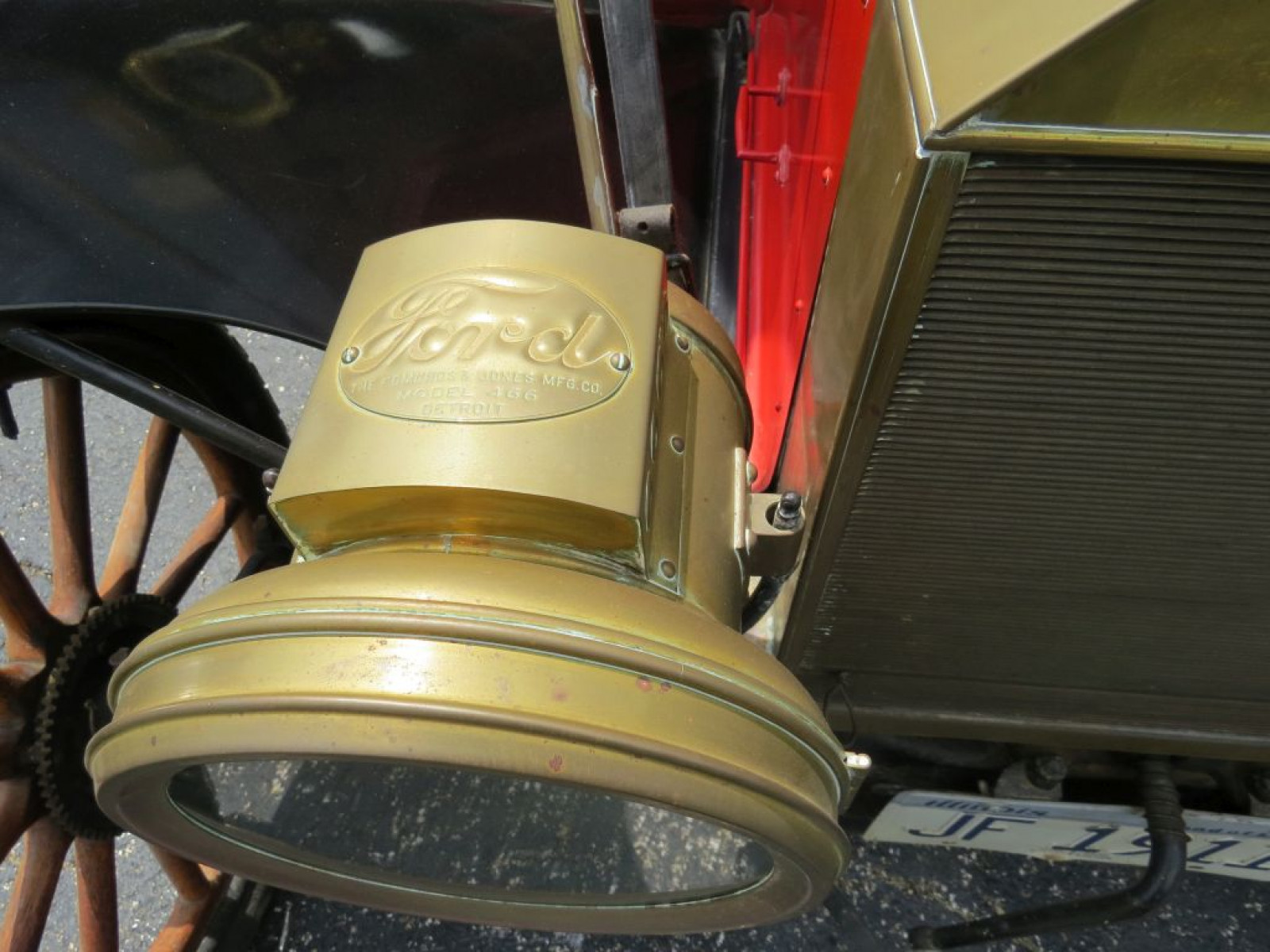 Nice Condition 1909 Model T Touring - Image 11
