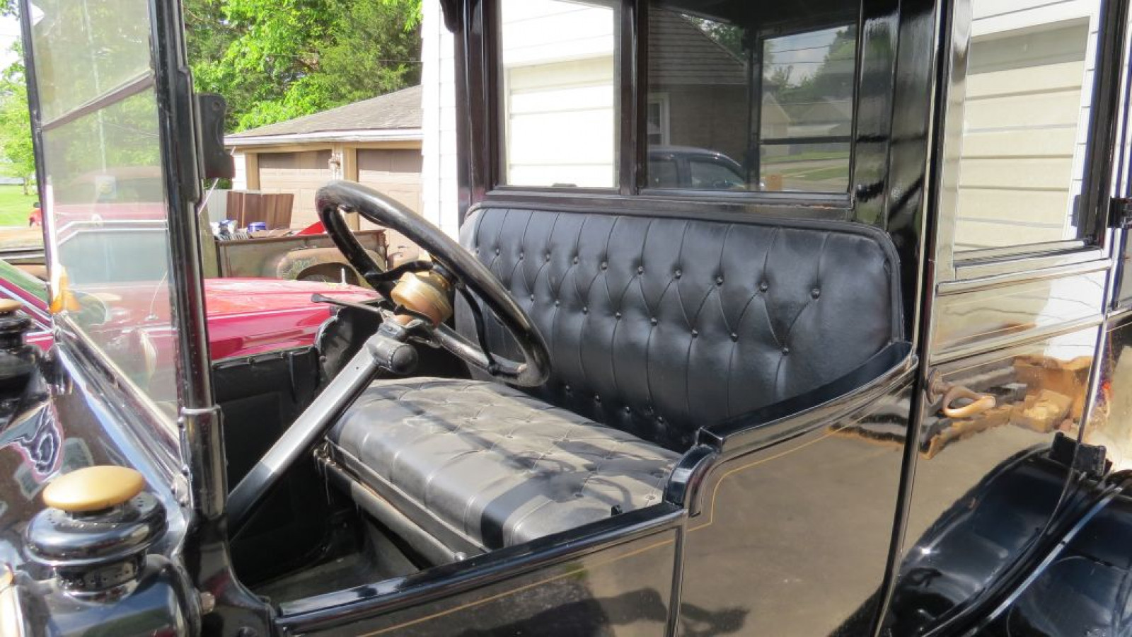 Original Condition 1915 Ford Model T Town Car - Image 7