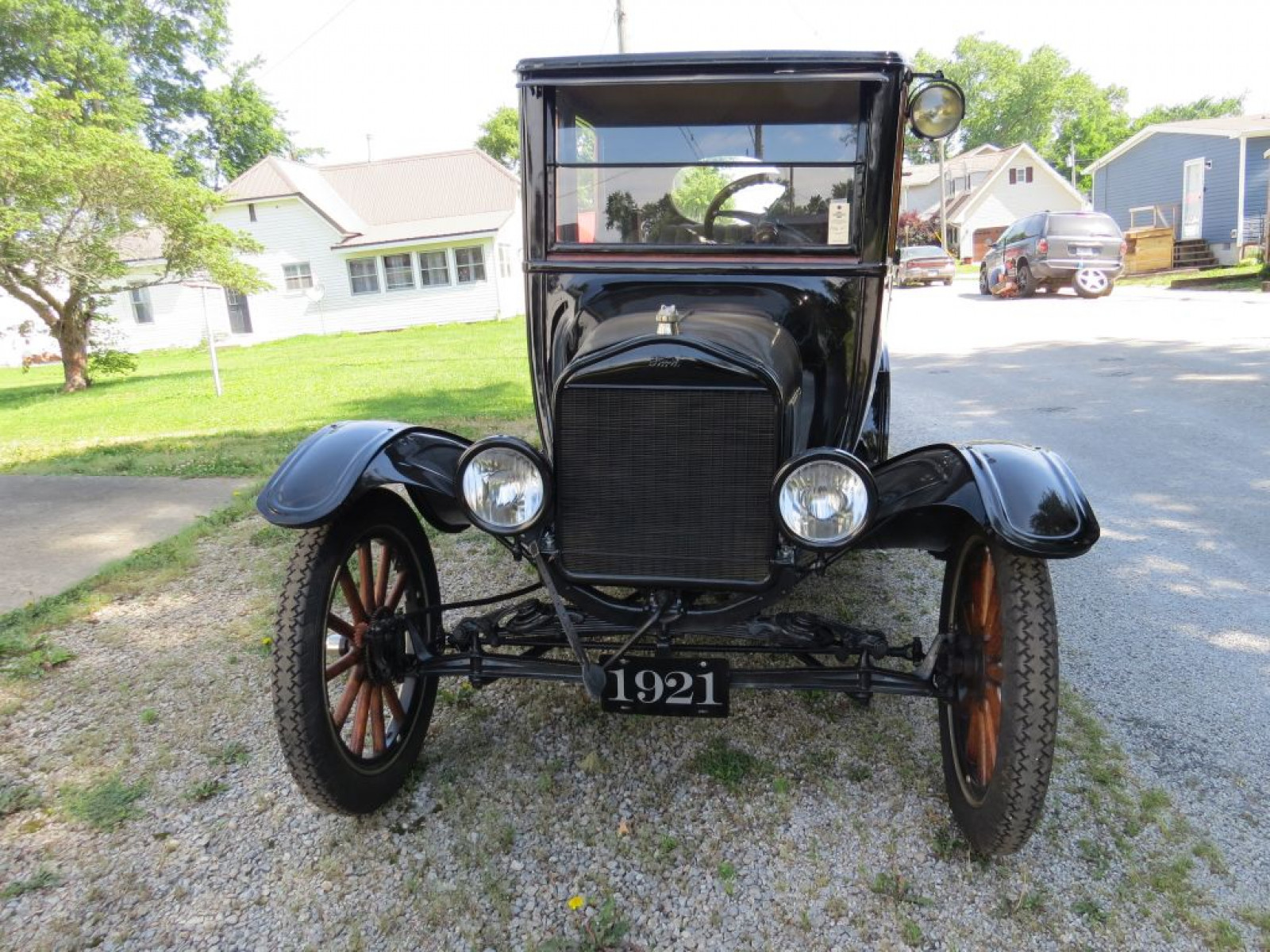 RARE 1921 Ford Center Door Model T - Image 2