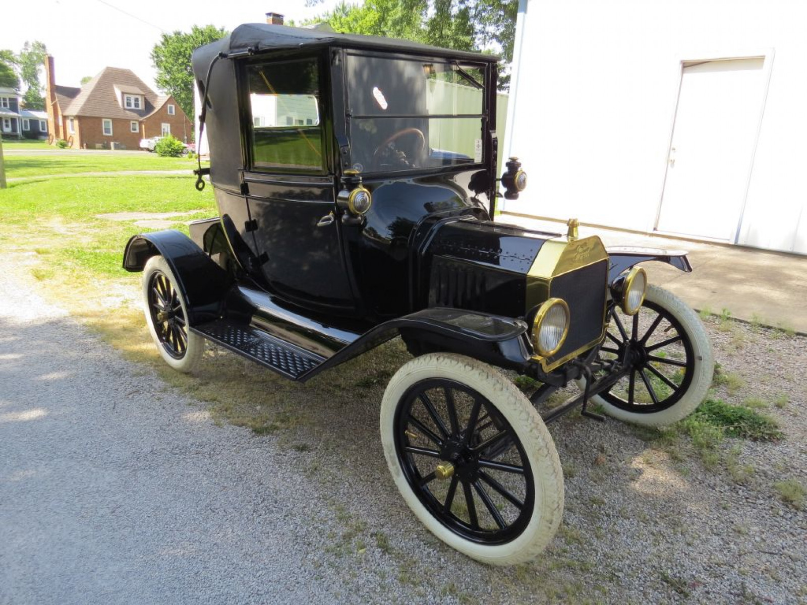 1915 Ford Model T Coupelet - Image 2