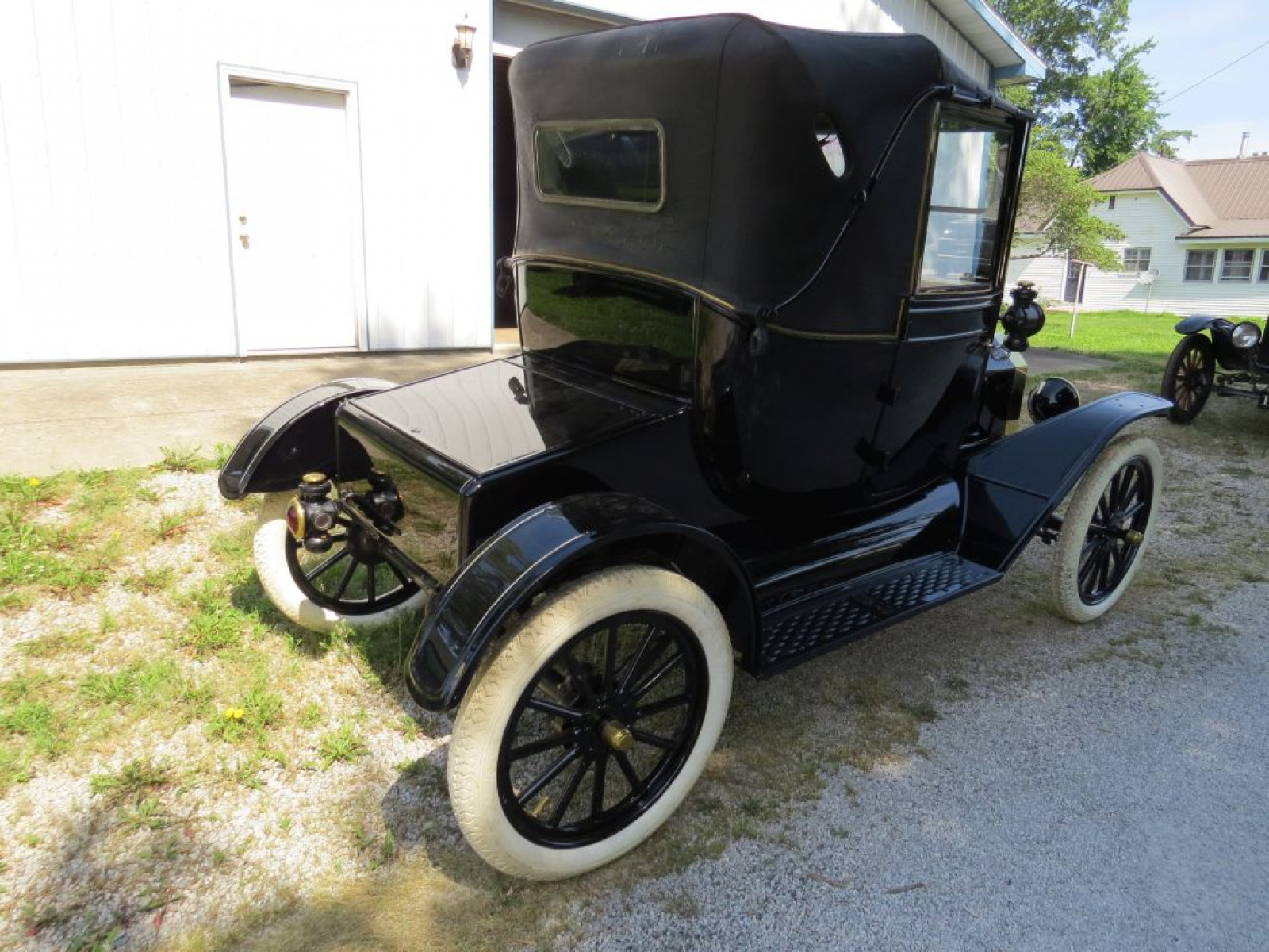 1915 Ford Model T Coupelet - Image 3