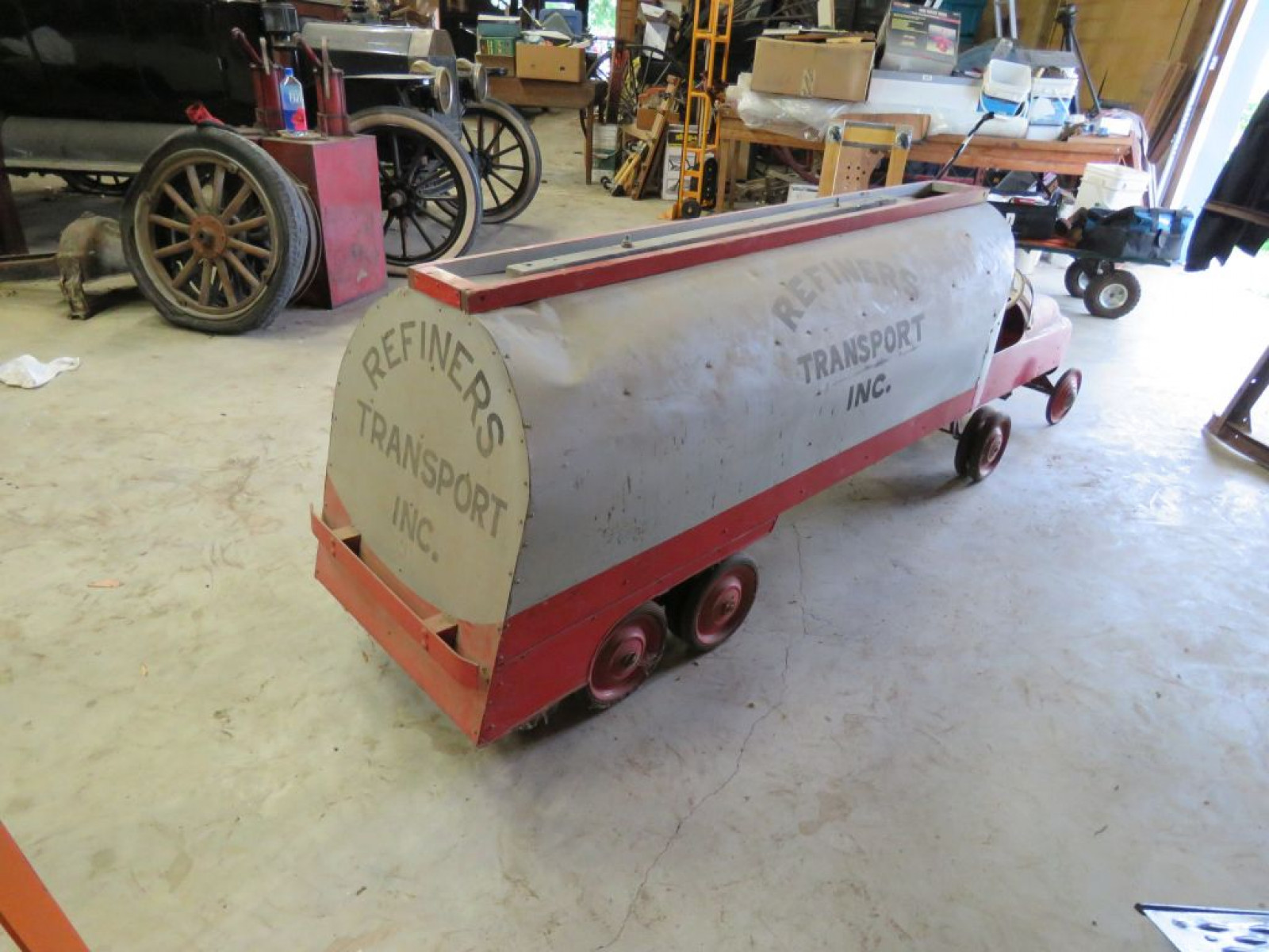 UNIQUE Murray Pedal Car with Homemade Semi Fuel Tanker - Image 4