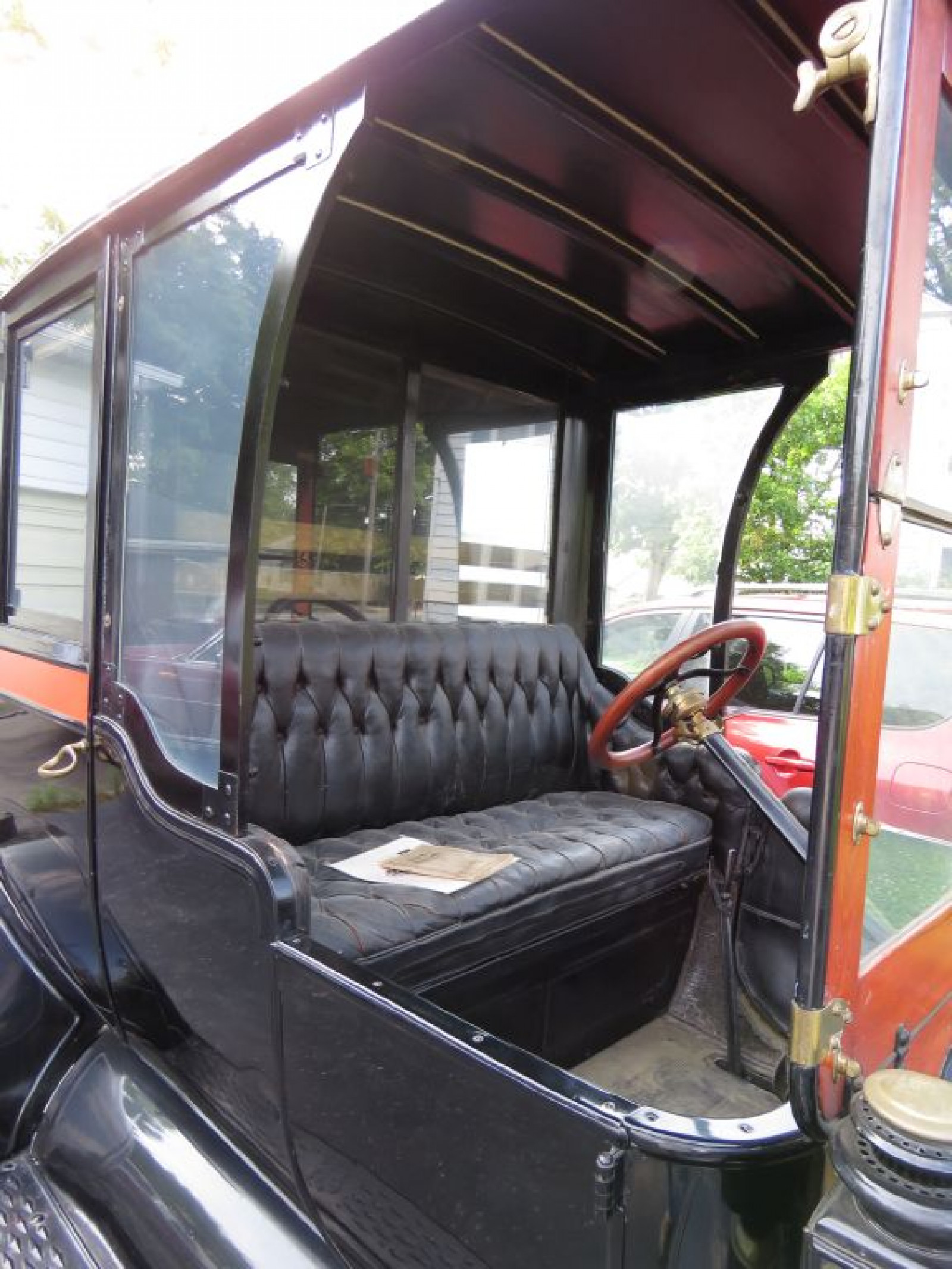Complete 1914 Ford Model T Town Car - Image 13