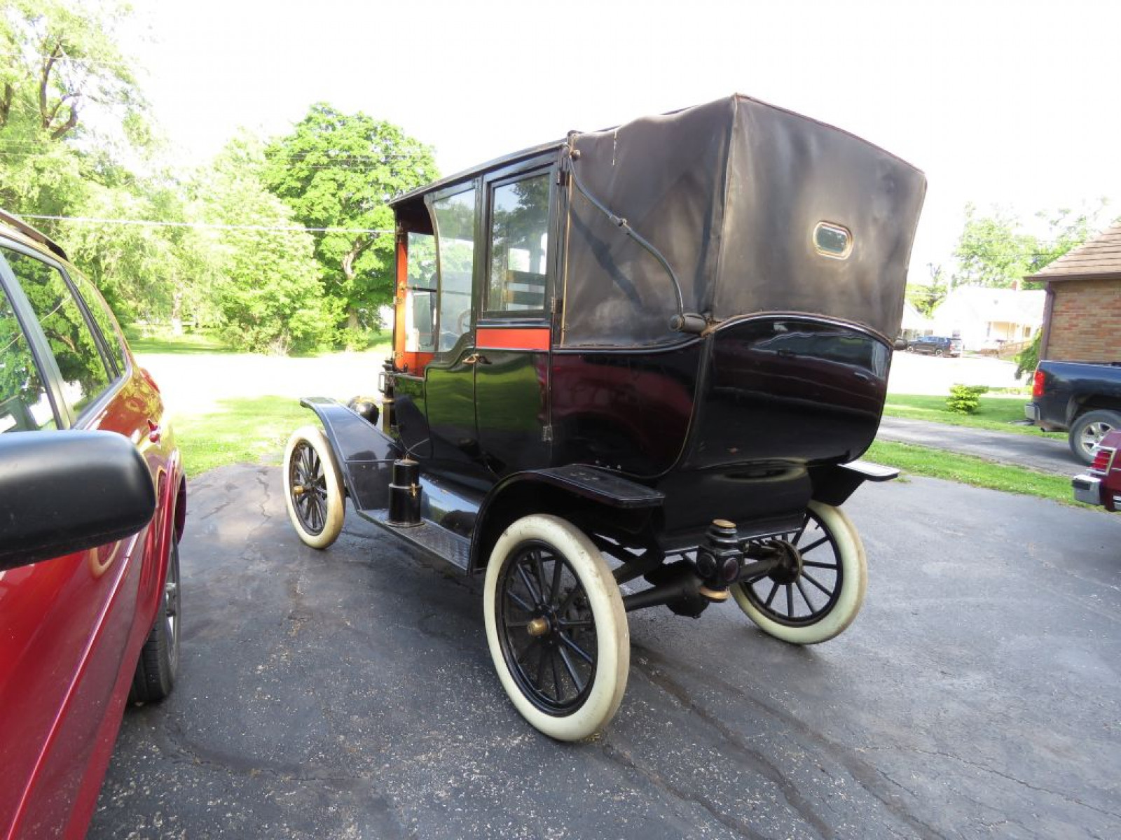 Complete 1914 Ford Model T Town Car - Image 17