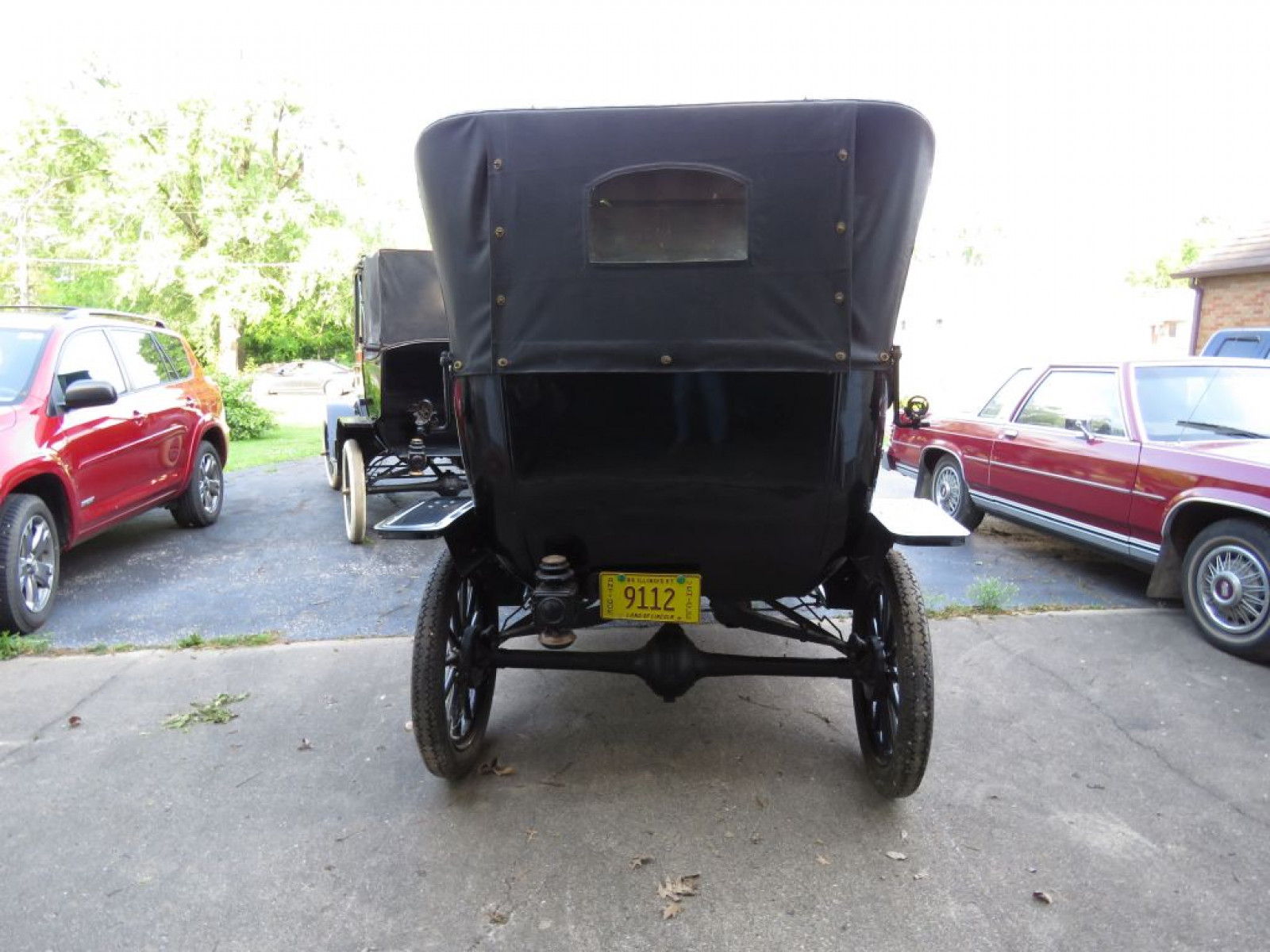 Older Restoration 1914 Ford Model T Touring Car - Image 11