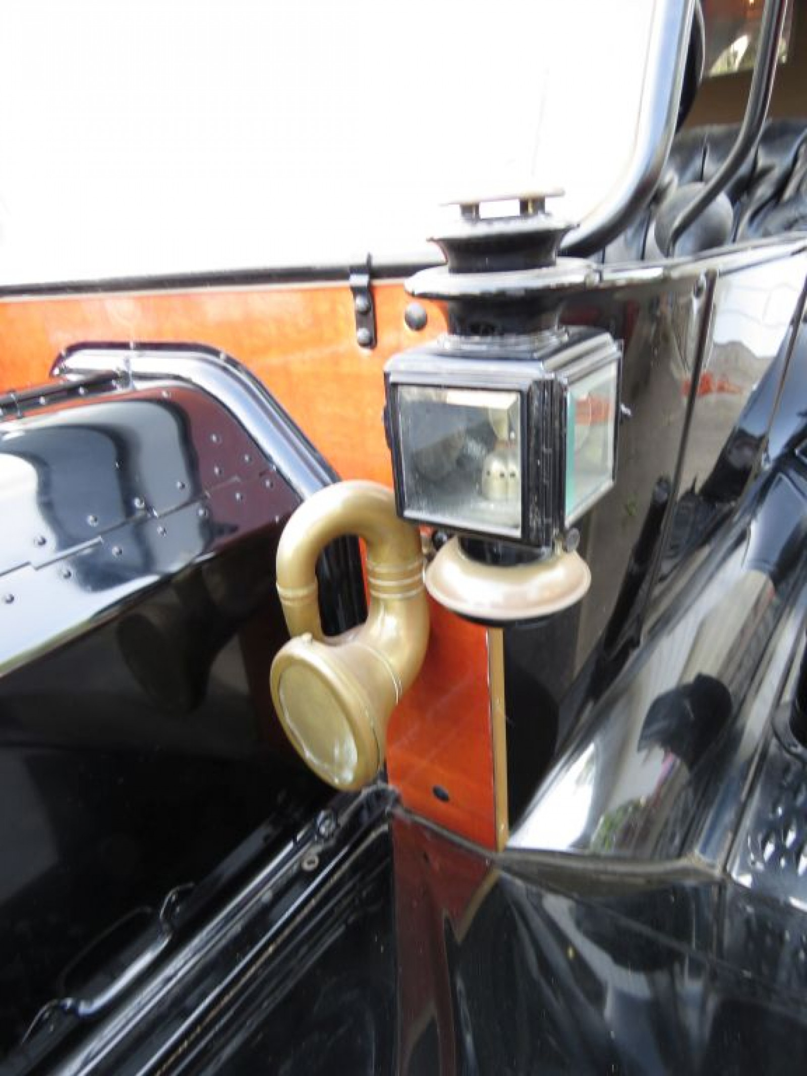 Older Restoration 1914 Ford Model T Touring Car - Image 19