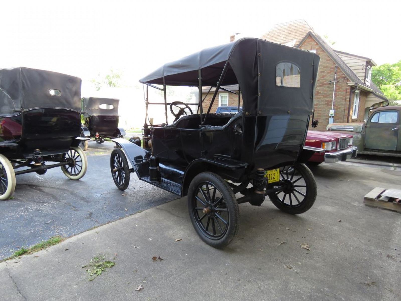 Older Restoration 1914 Ford Model T Touring Car - Image 3