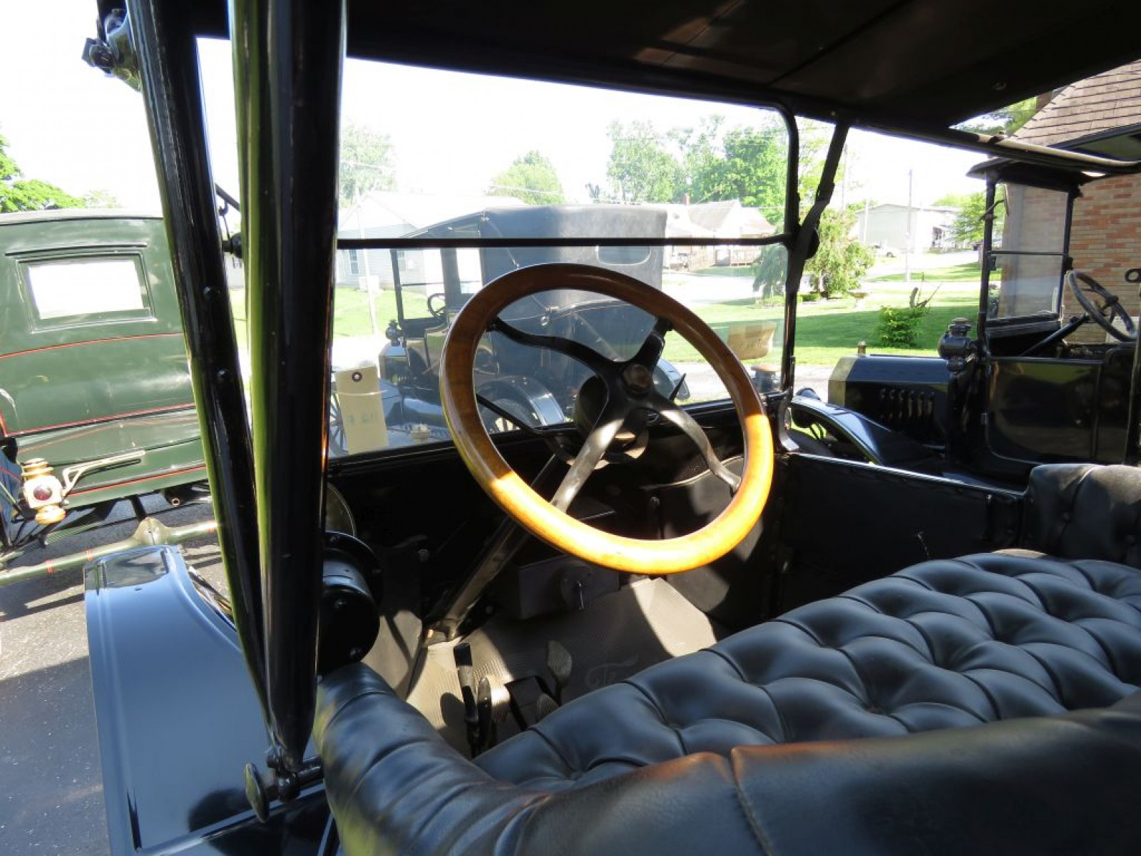 Complete 1915 Ford Model T Roadster - Image 13