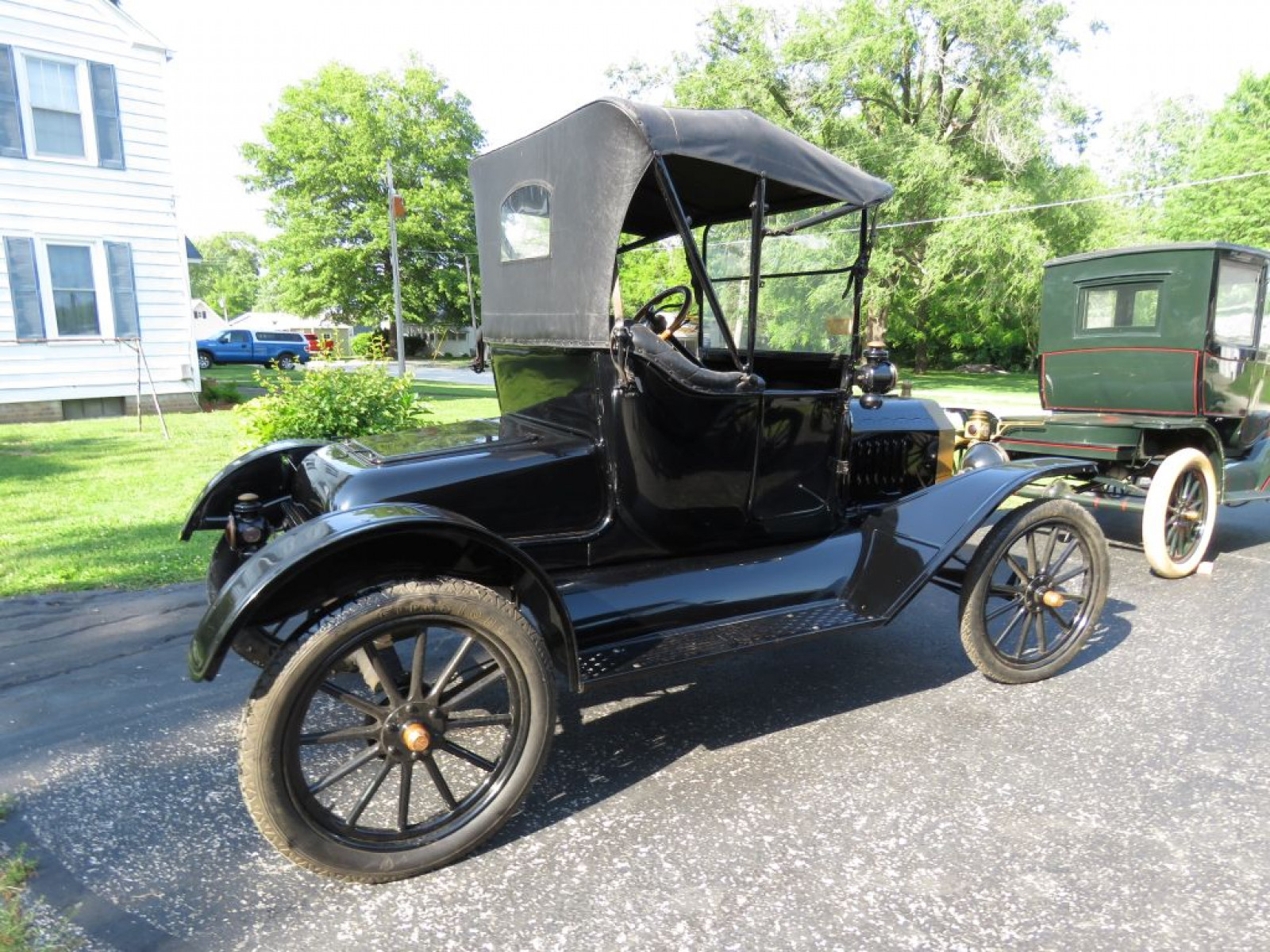 Complete 1915 Ford Model T Roadster - Image 5