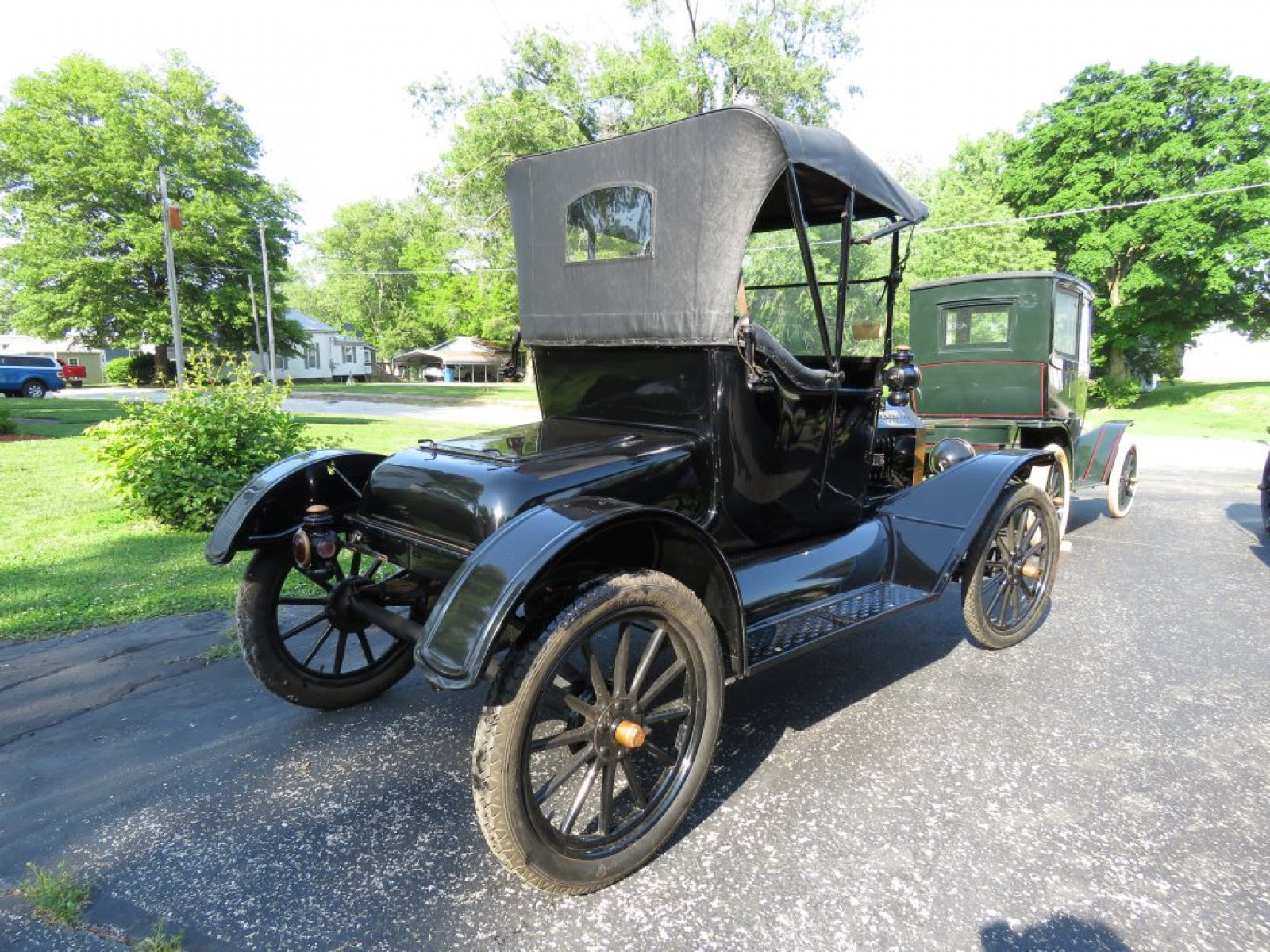 Complete 1915 Ford Model T Roadster - Image 7
