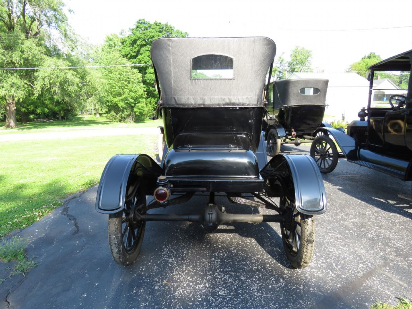 Complete 1915 Ford Model T Roadster - Image 8
