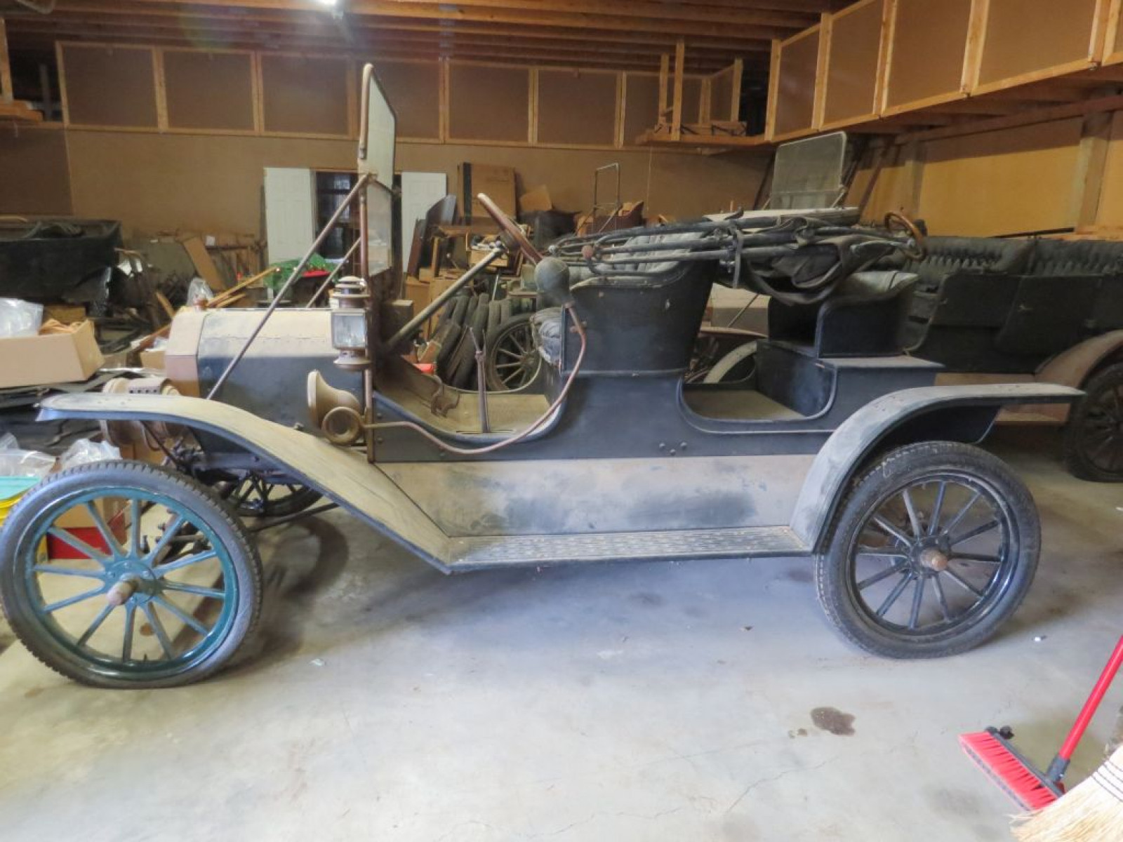 Nice 1910 Ford Model T Runabout - Image 2