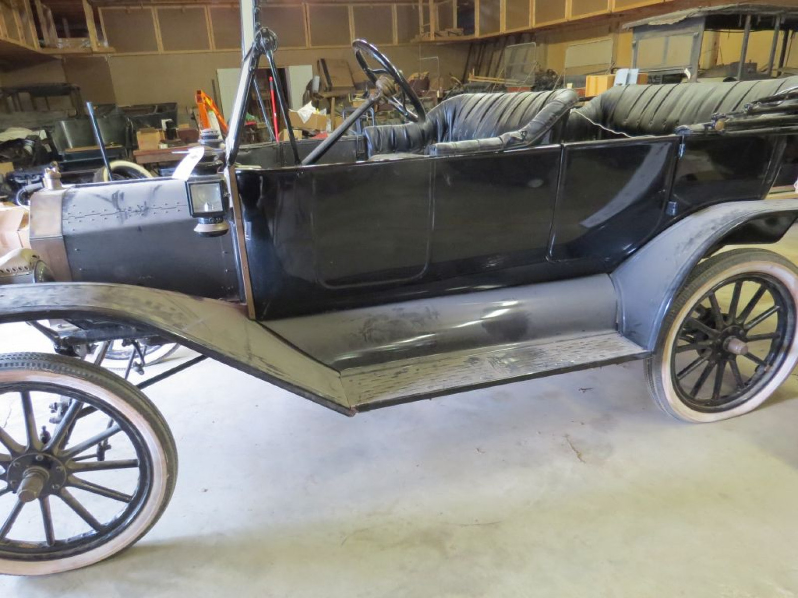 1913 Ford Model T Touring - Image 11
