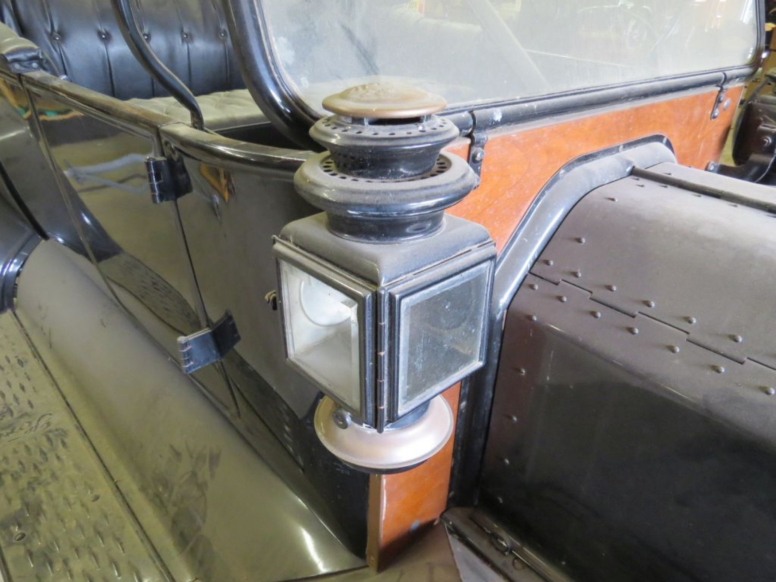 1913 Ford Model T Touring - Image 8