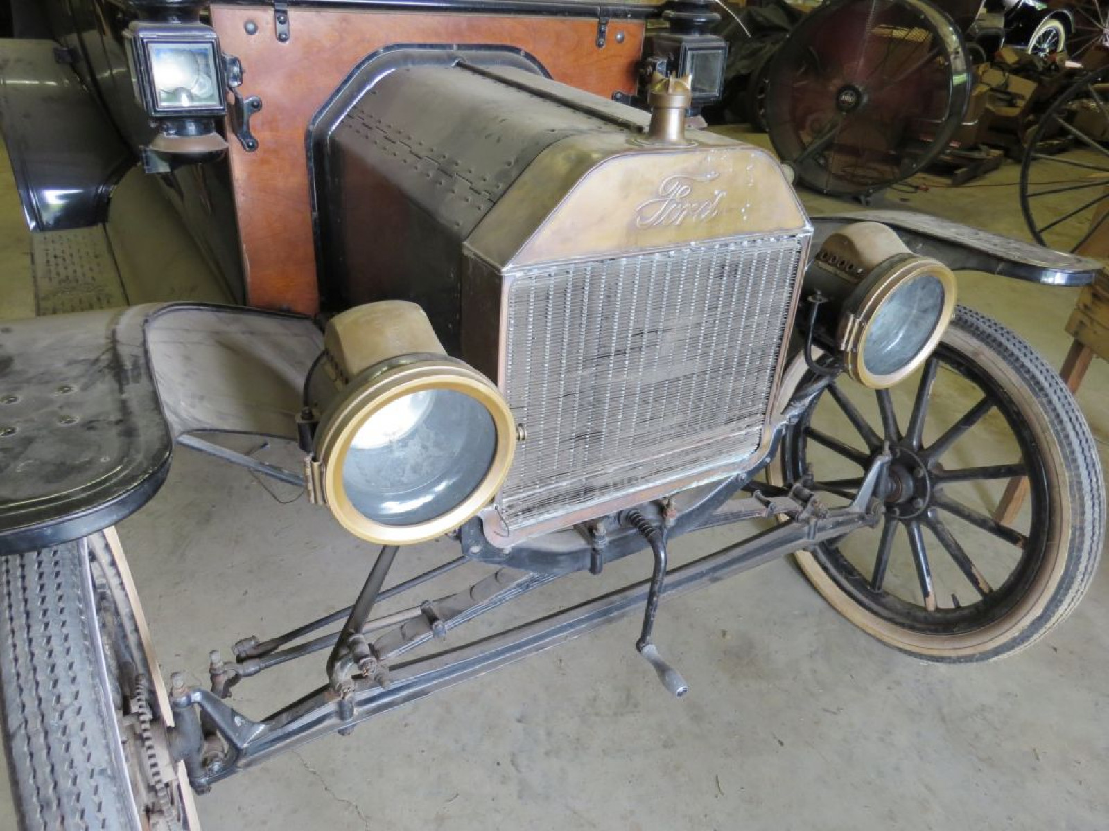 1913 Ford Model T Touring - Image 9
