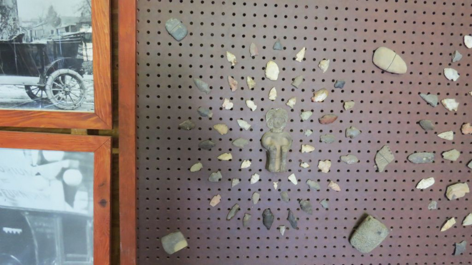 Arrowheads and Other Misc. Indian Axes - Image 2