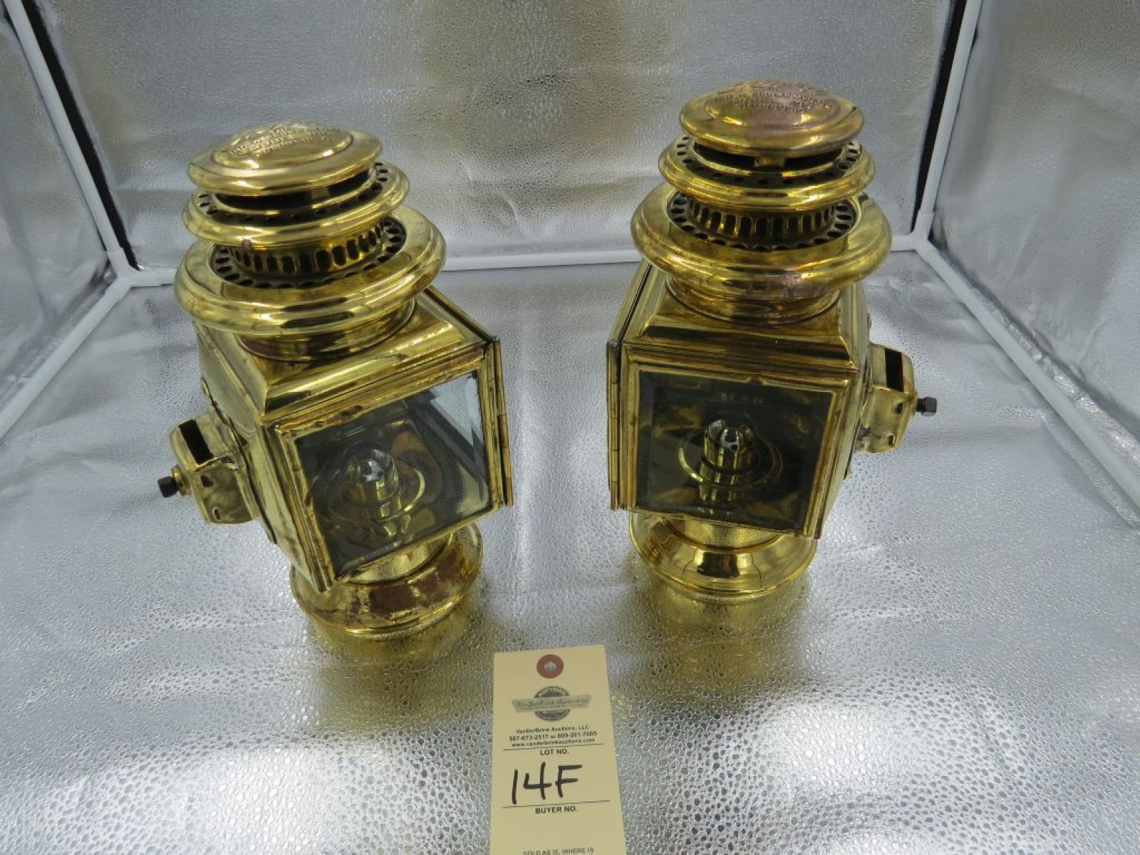 Pair of Ford JNO Brown #100 Sidelight - Image 1