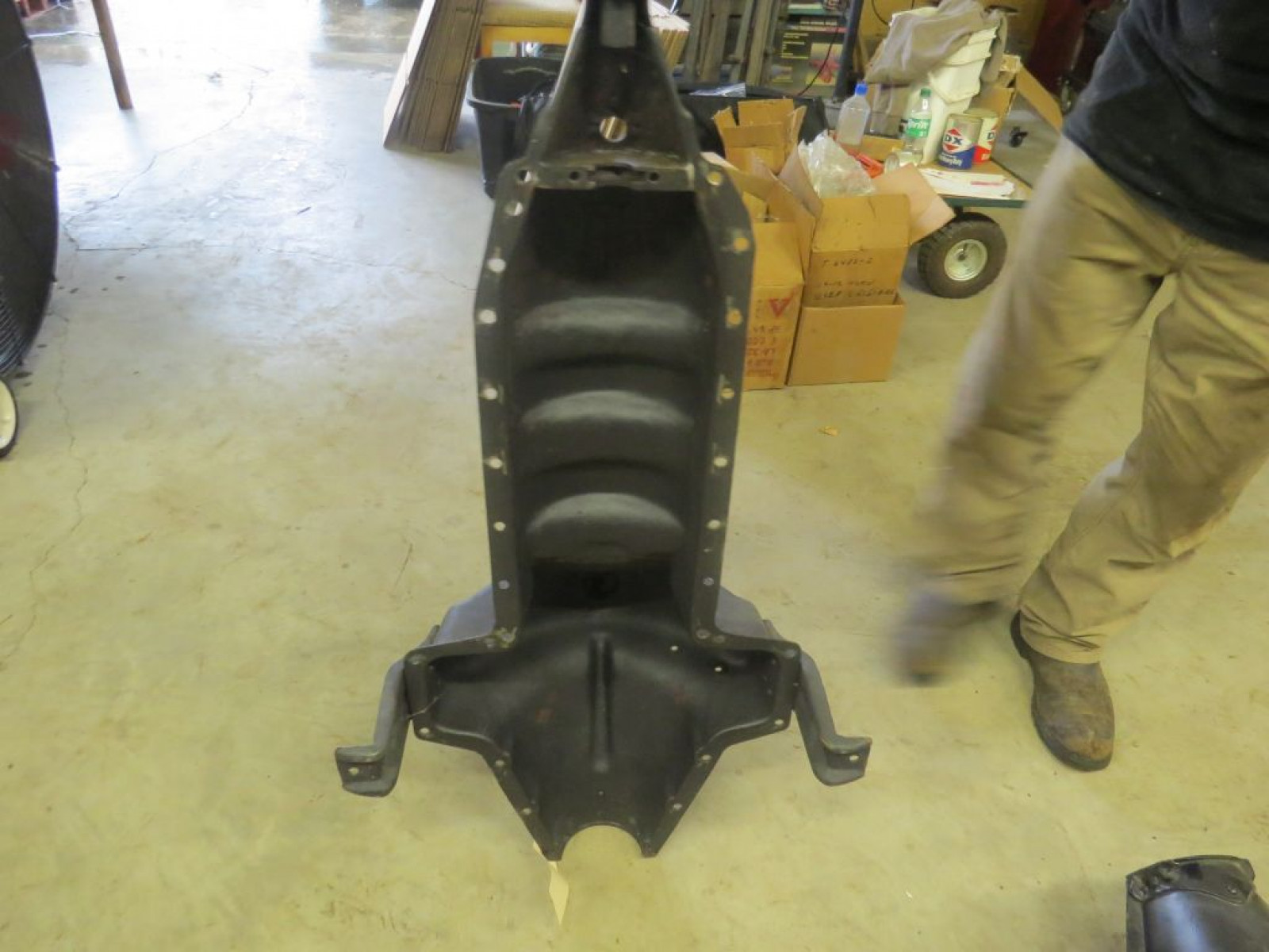 Early One Piece Oil Pan - Image 3