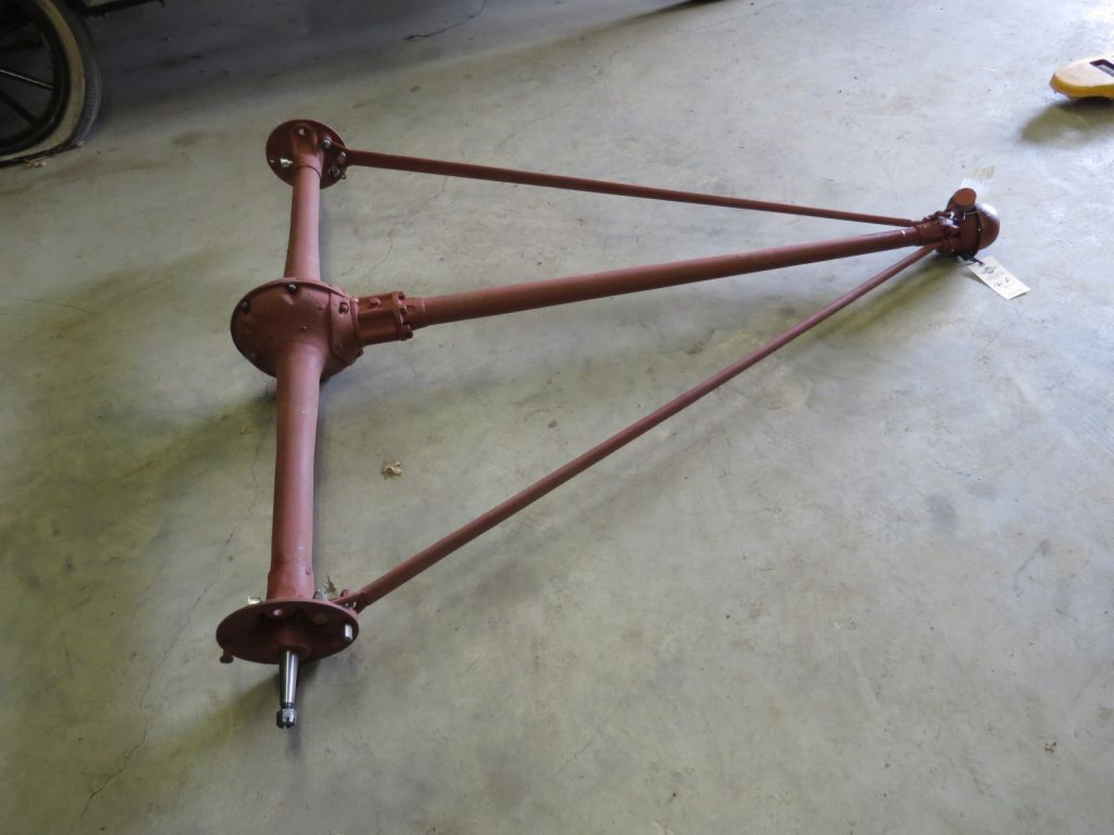Early standard Rear Axle - Image 1
