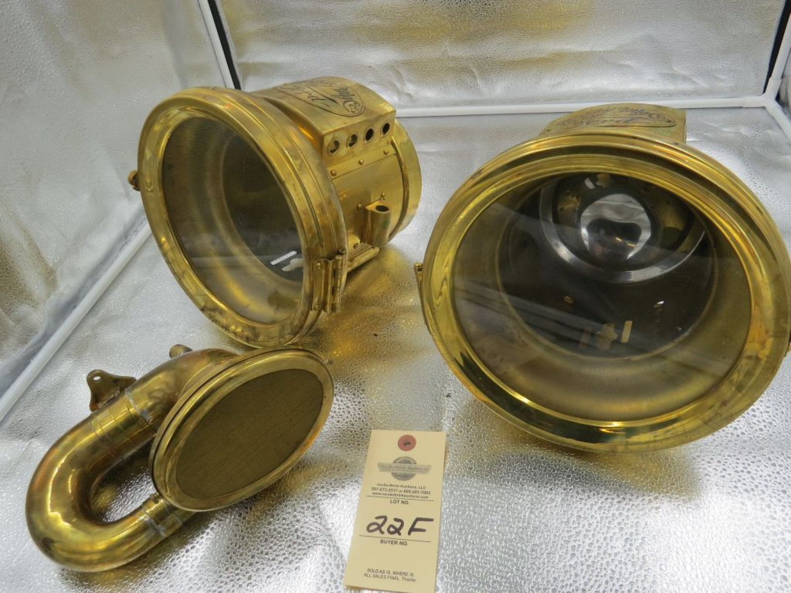 Pair of E+J Model 466 Headlights - Image 1