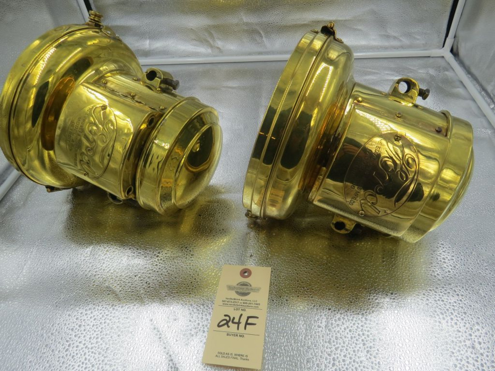 Pair of E+J Model 466 Headlights - Image 3