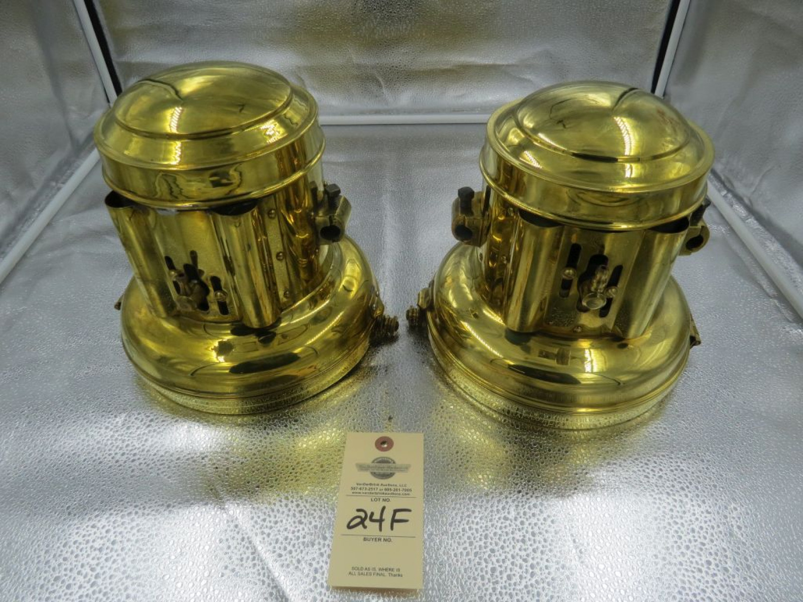 Pair of E+J Model 466 Headlights - Image 4